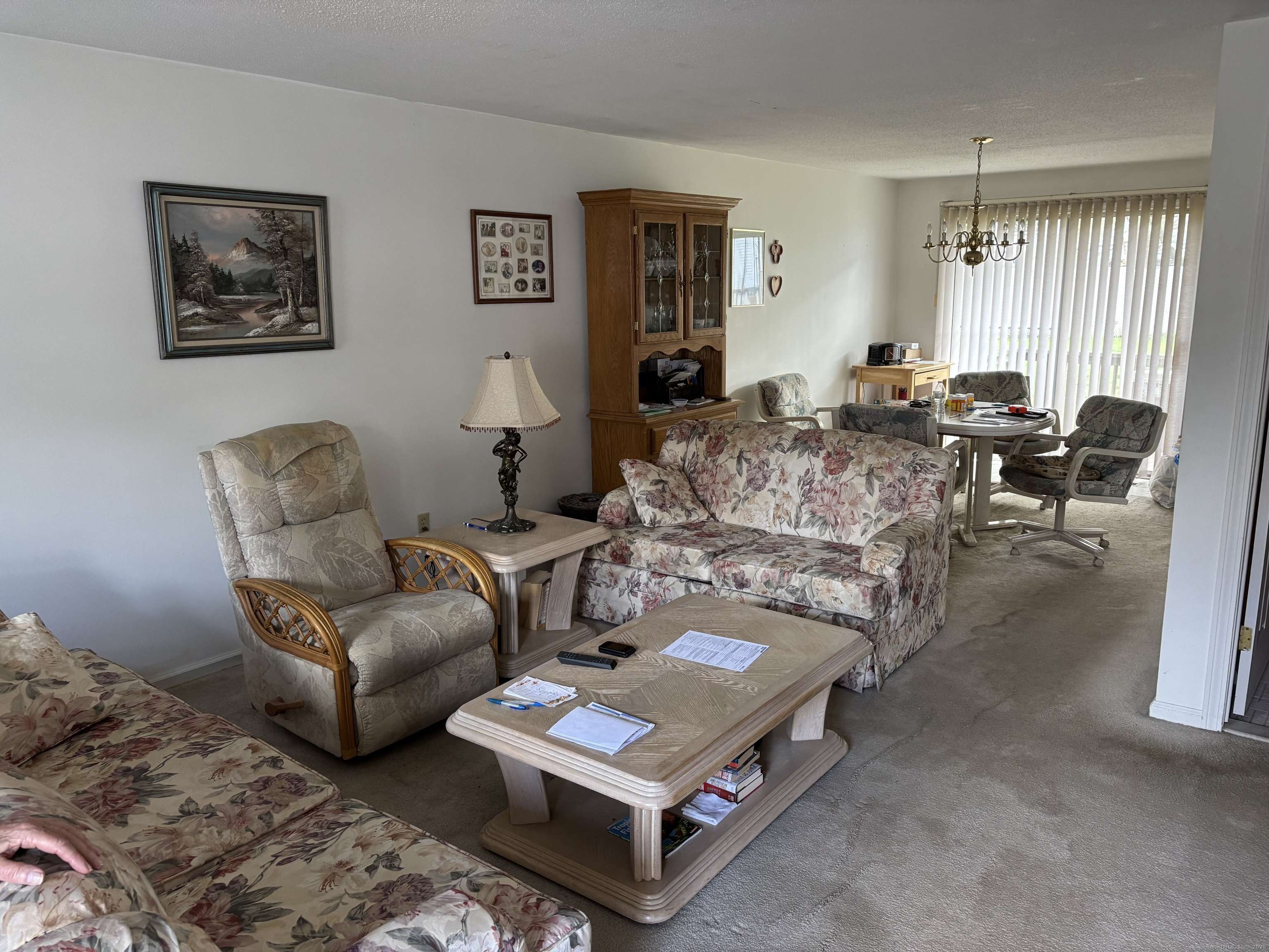 Shelton, CT 06484,2 Colonial Village #2