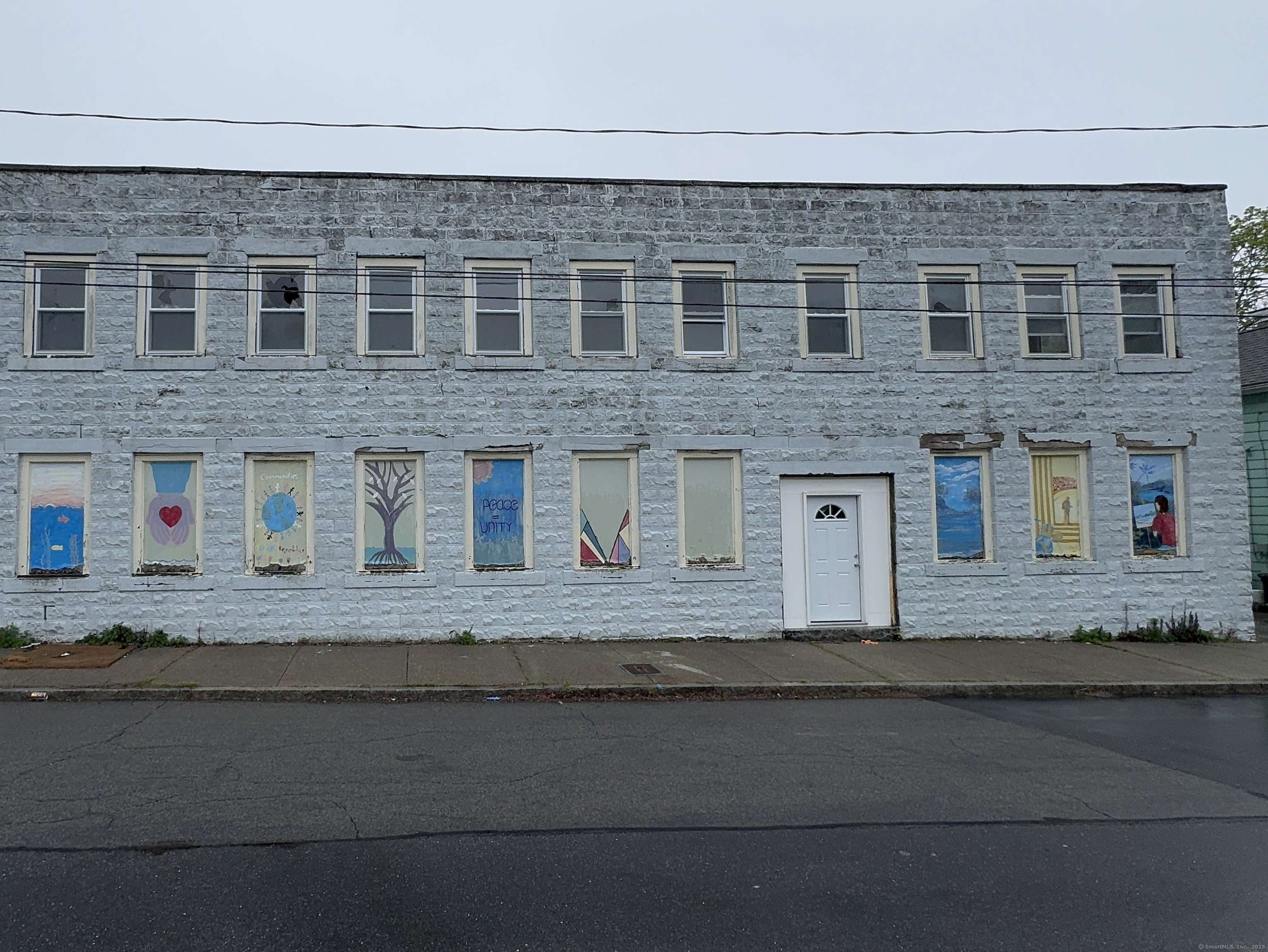 New London, CT 06320,19 Mountain Avenue