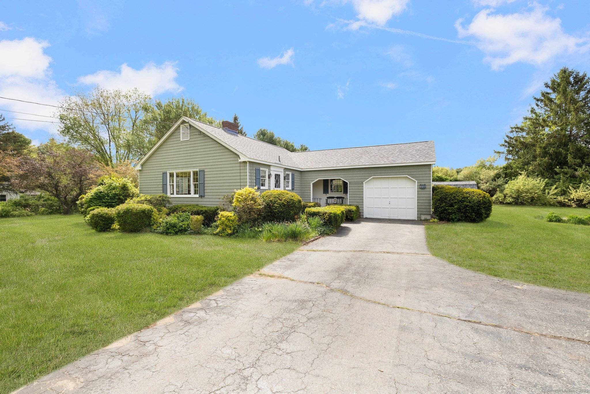 Plainfield, CT 06374,221 Cemetery Road
