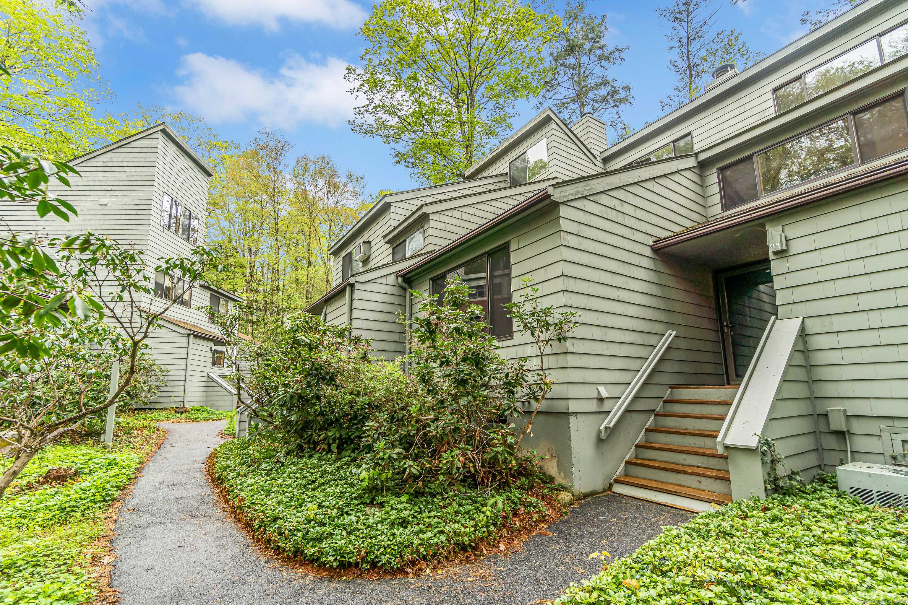 Torrington, CT 06790,84 Woodside Circle #84