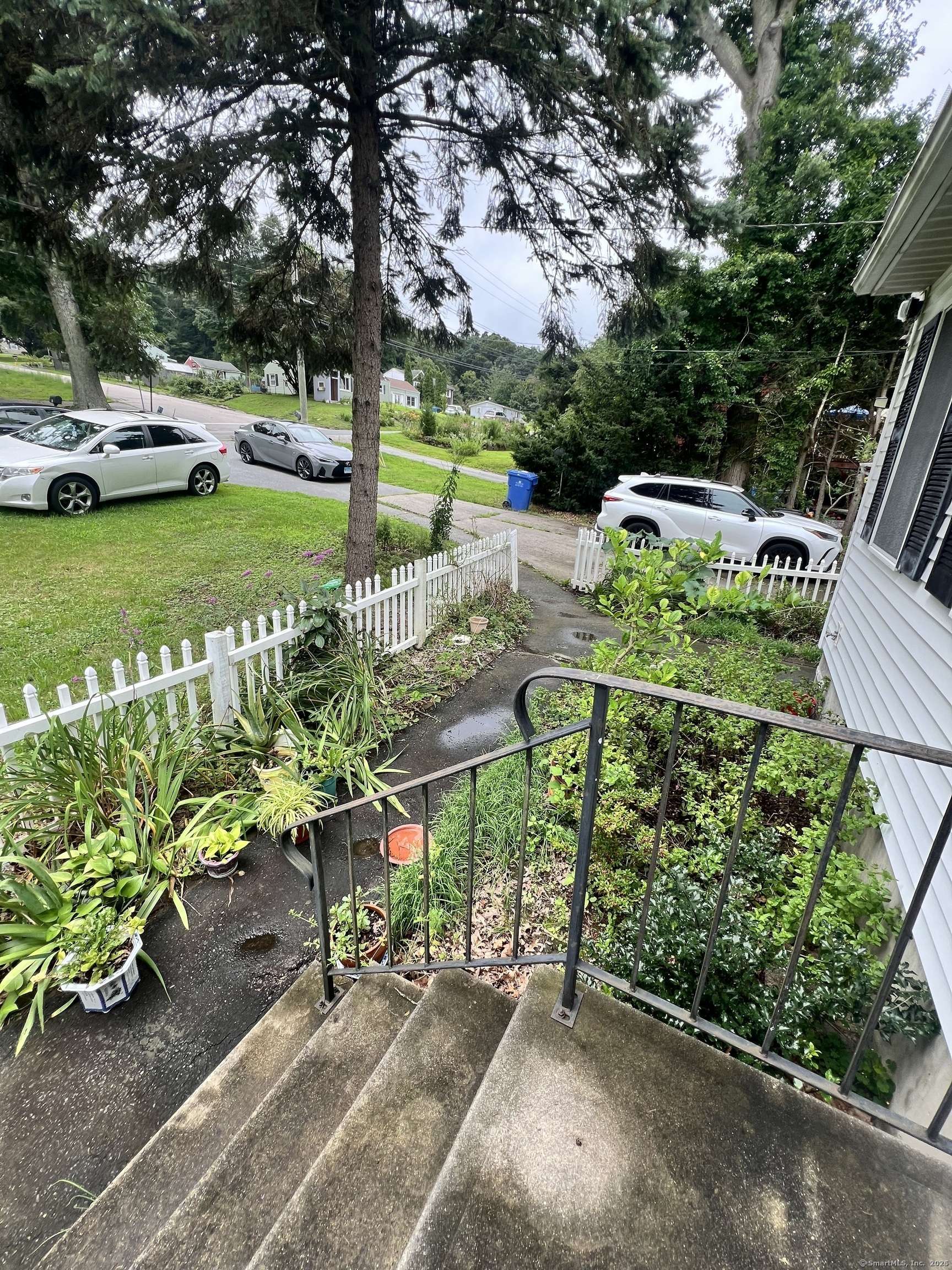 Montville, CT 06382,87 Gallivan Lane