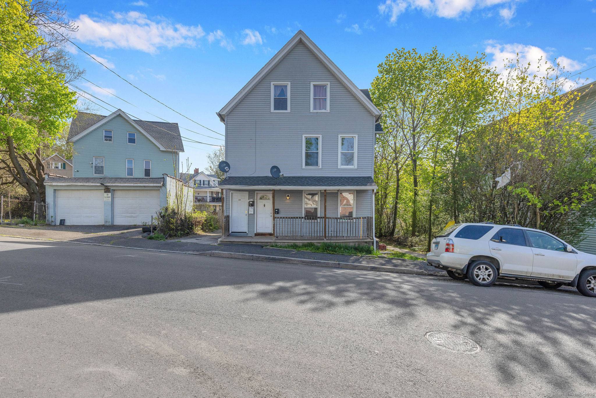 Waterbury, CT 06704,30 Easton Avenue