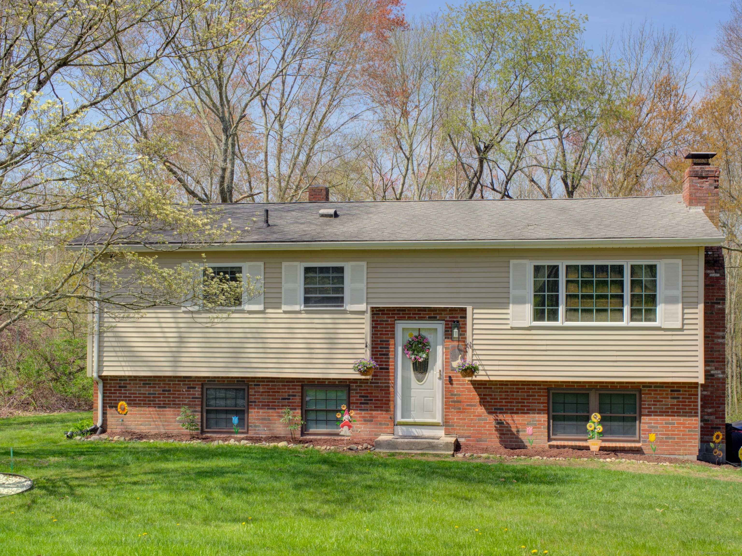 Griswold, CT 06351,470 Roode Road