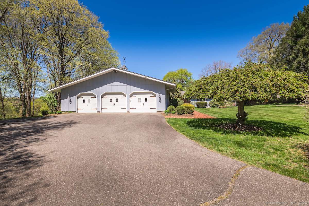 Harwinton, CT 06791,21 South Road