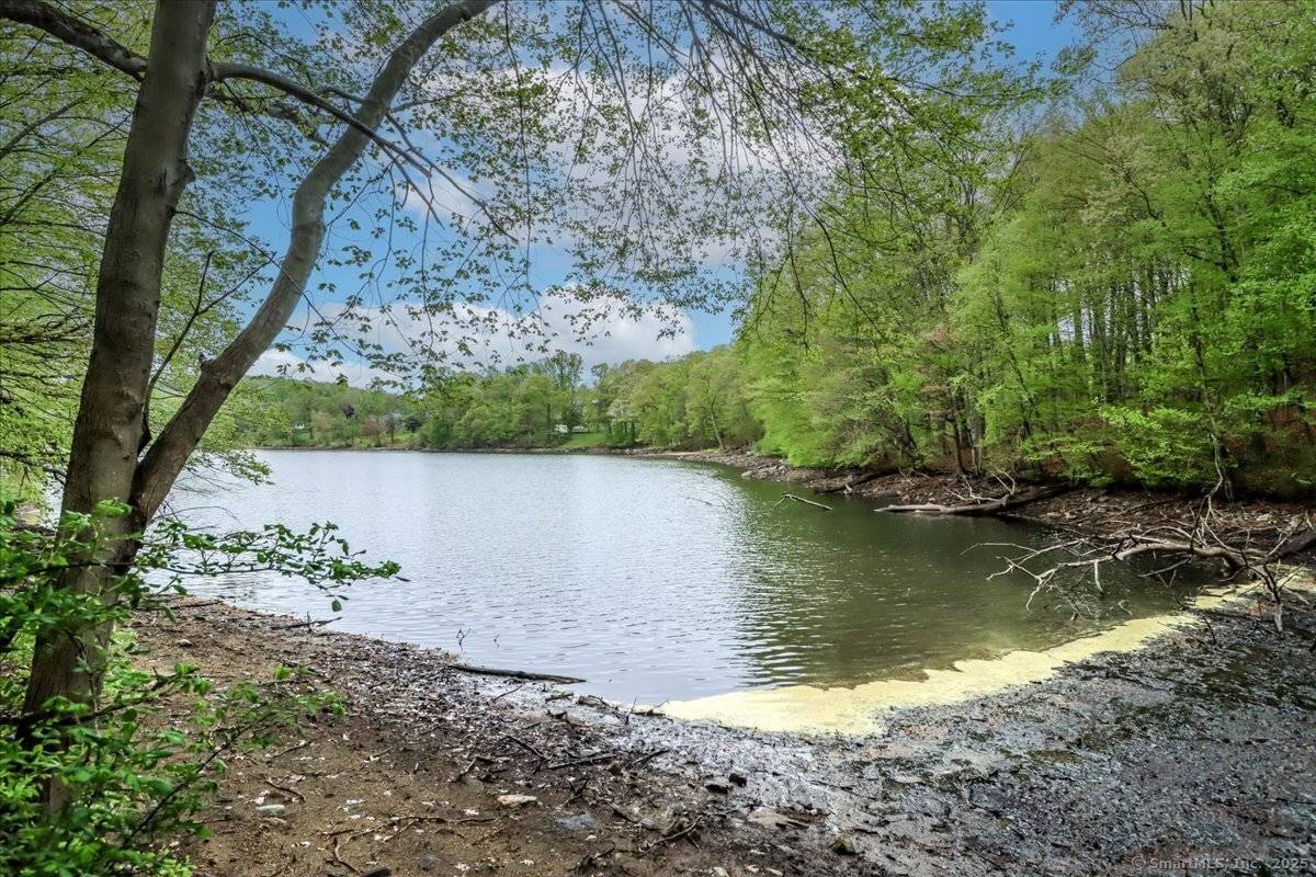 Danbury, CT 06811,70 Chambers Road