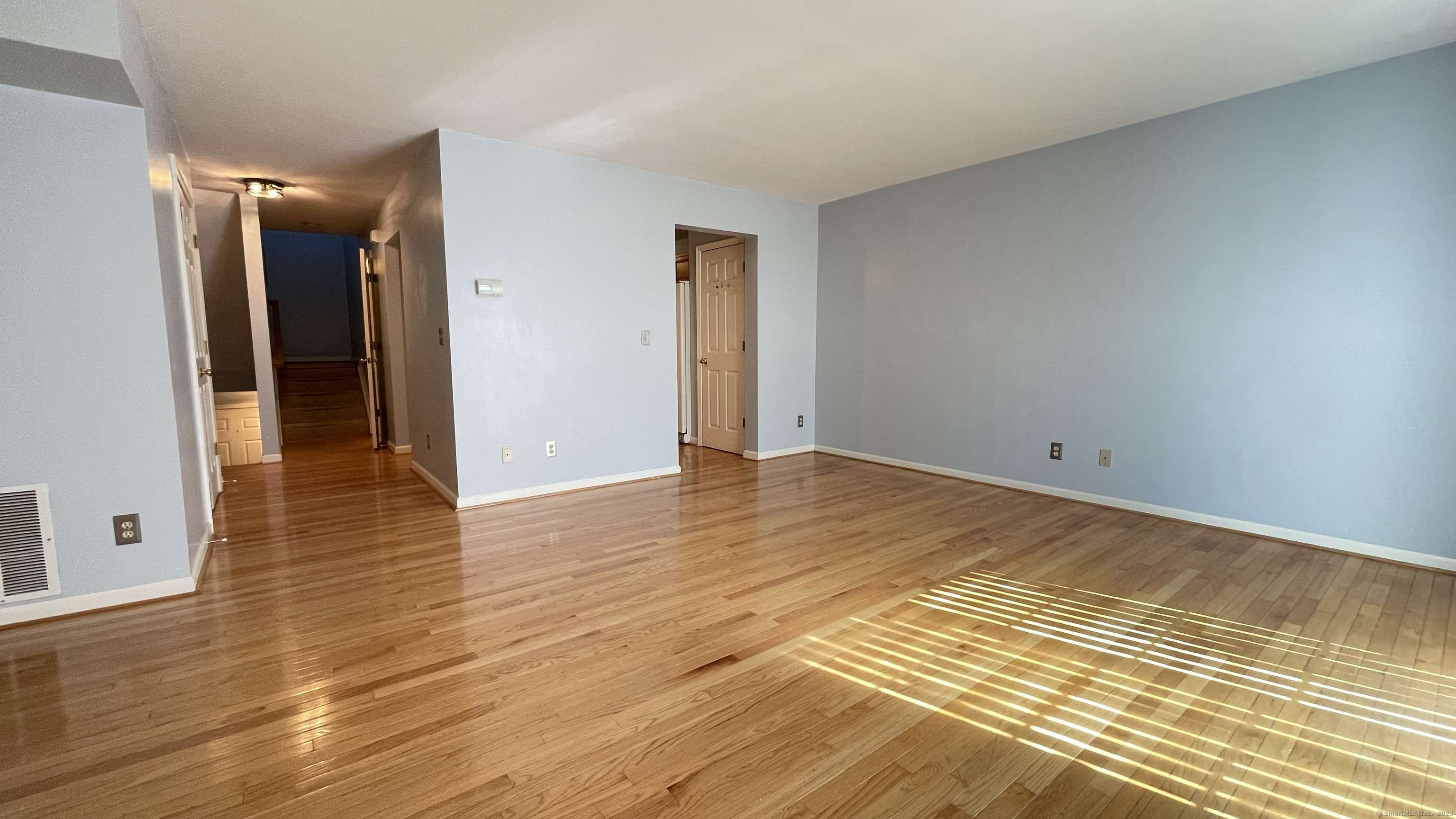 New London, CT 06320,19 Hawthorne Drive #102