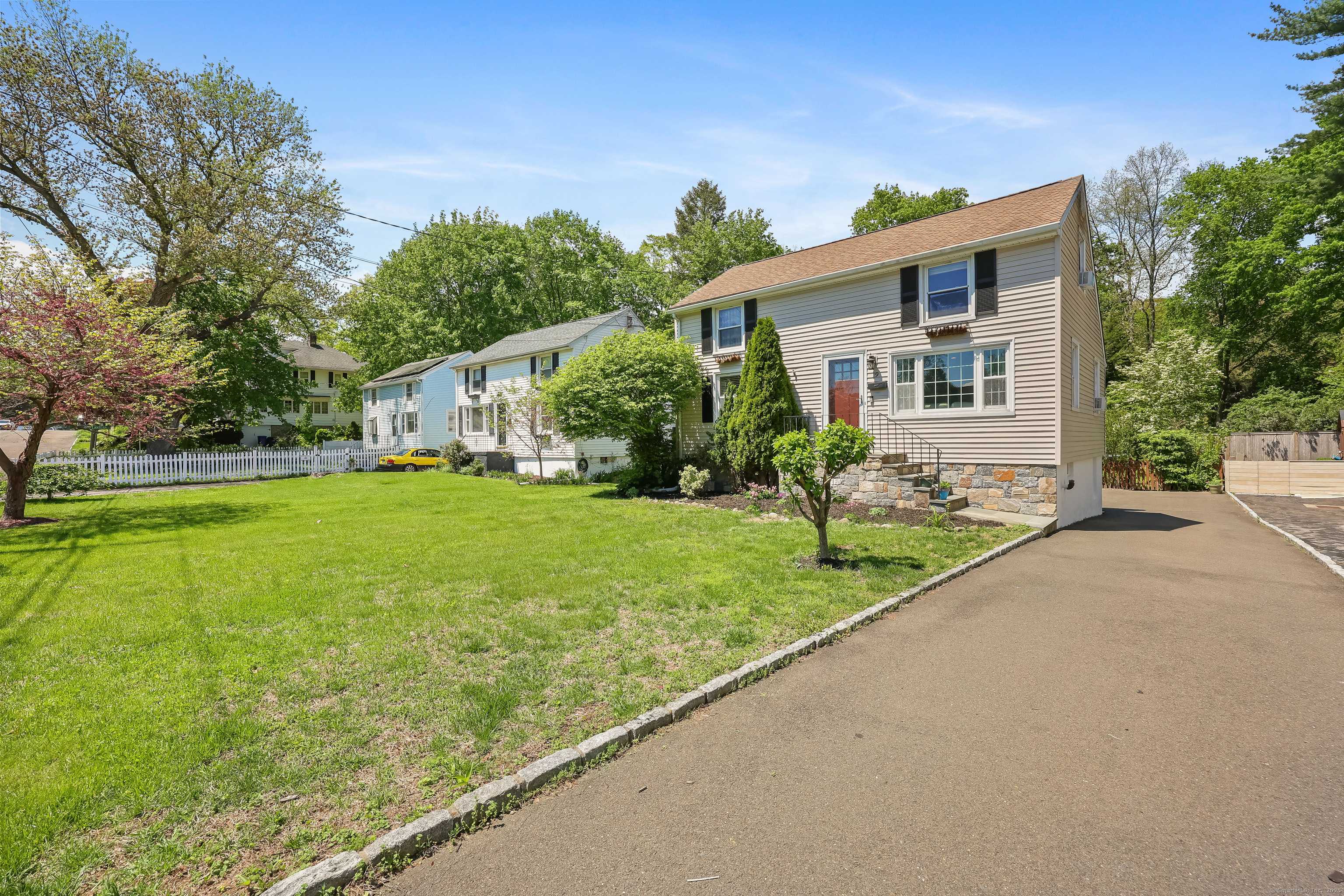Norwalk, CT 06851,19 Glendenning Street