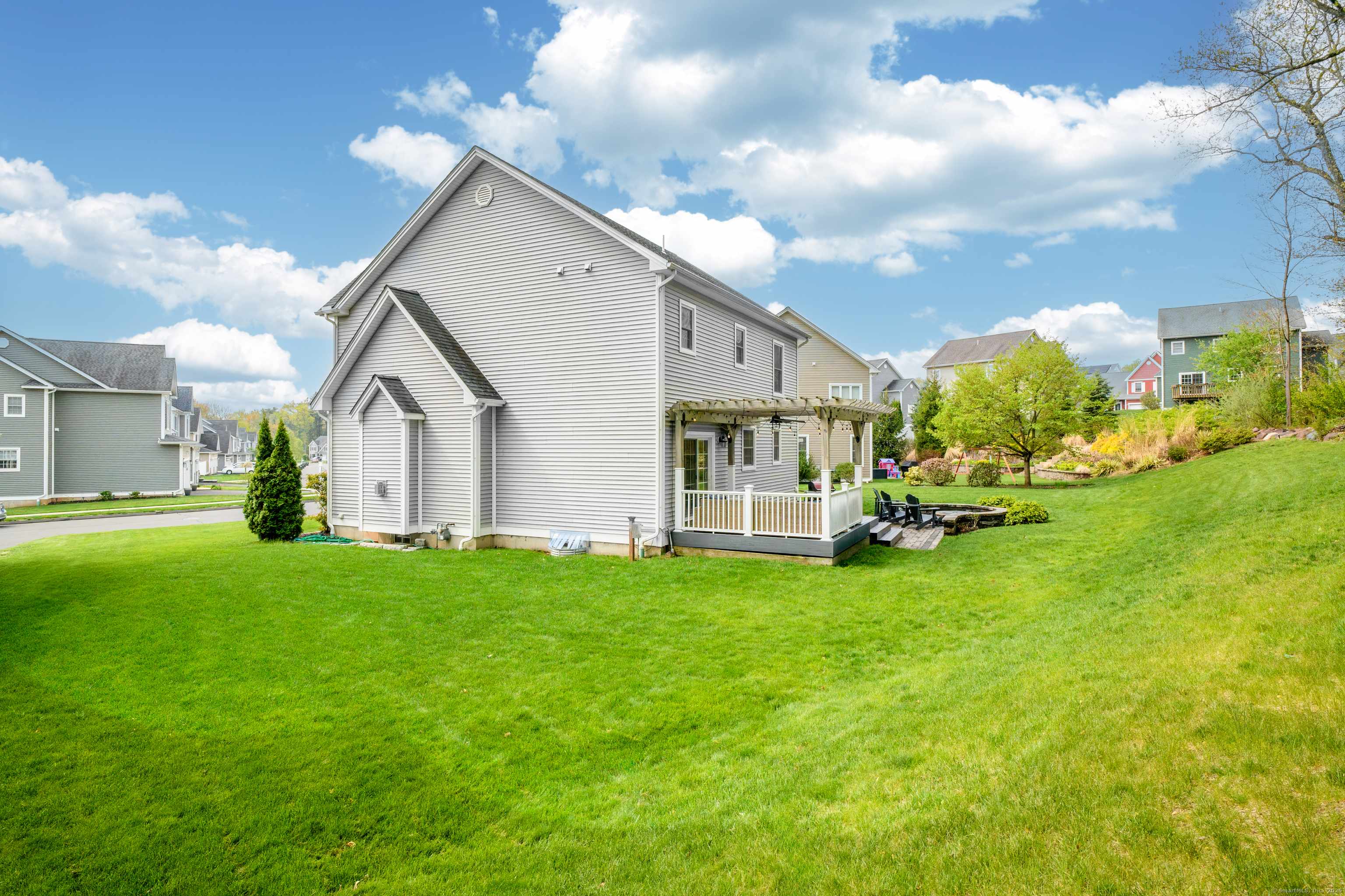 Plainville, CT 06062,7 Sandstone Road #7
