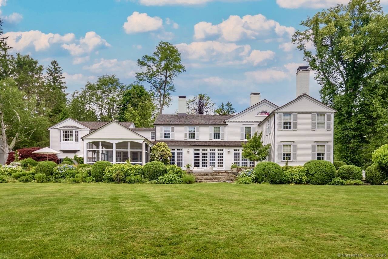 Fairfield, CT 06824,3113 Bronson Road