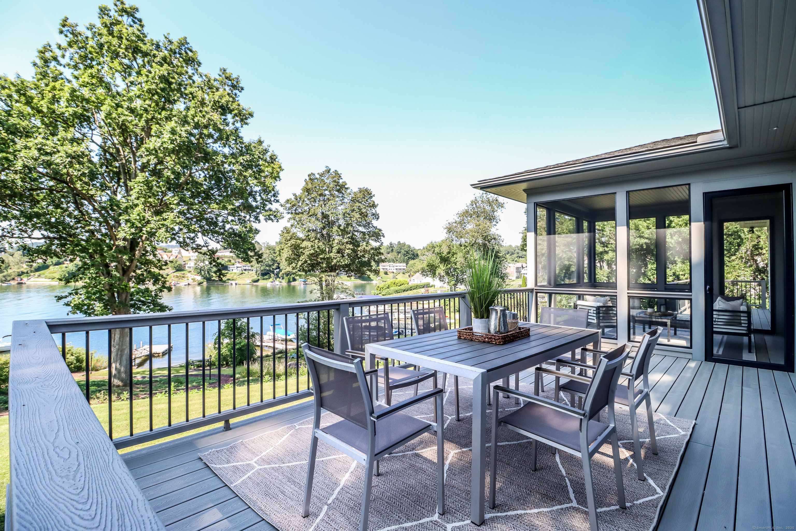 Brookfield, CT 06804,13 Kellogg Street