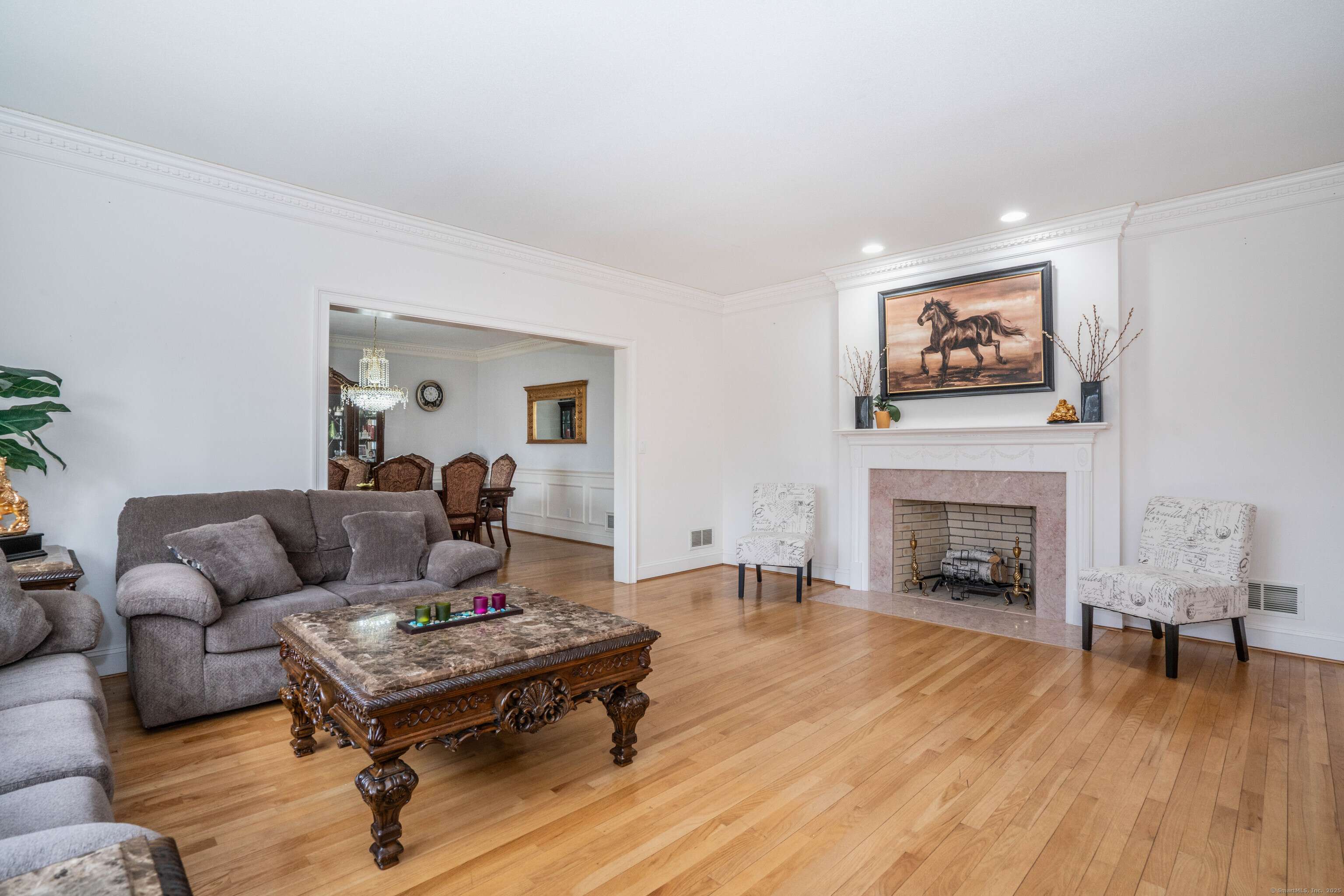 Simsbury, CT 06070,7 Brighton Lane