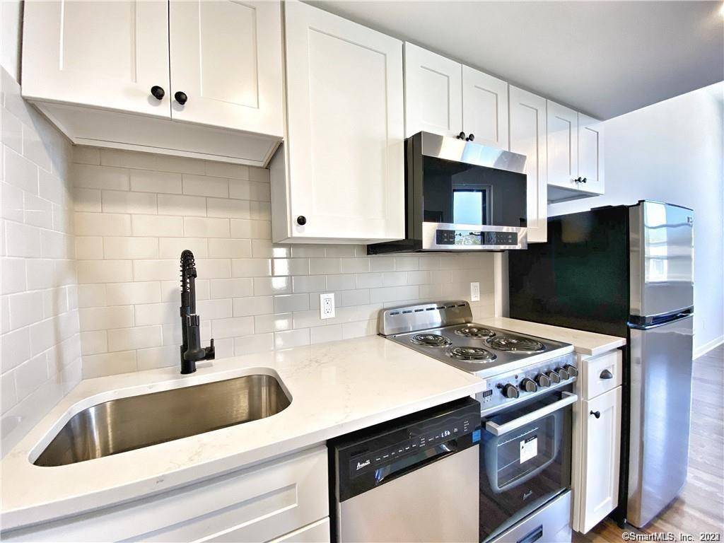 Norwalk, CT 06850,39 Wall Street #10