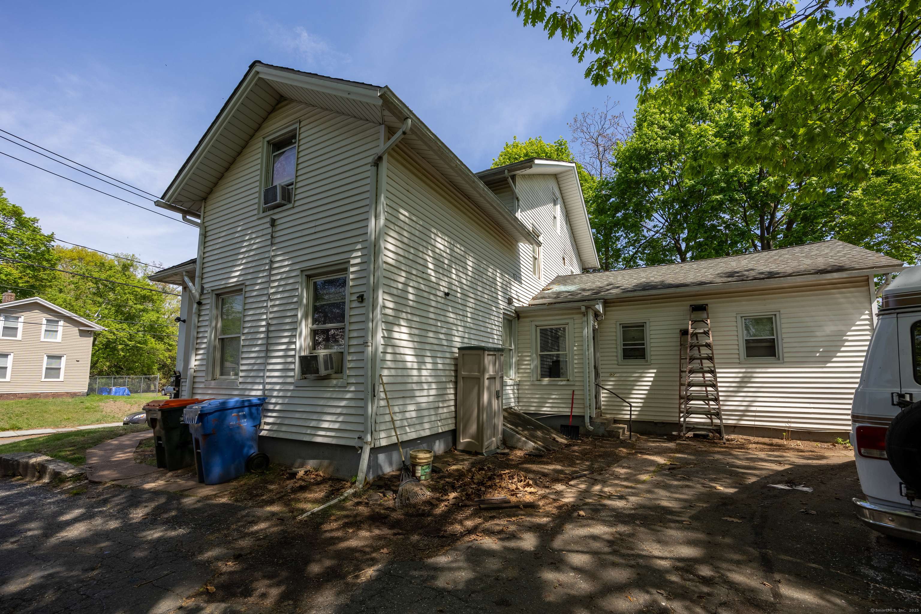Meriden, CT 06451,52 Cherry Street