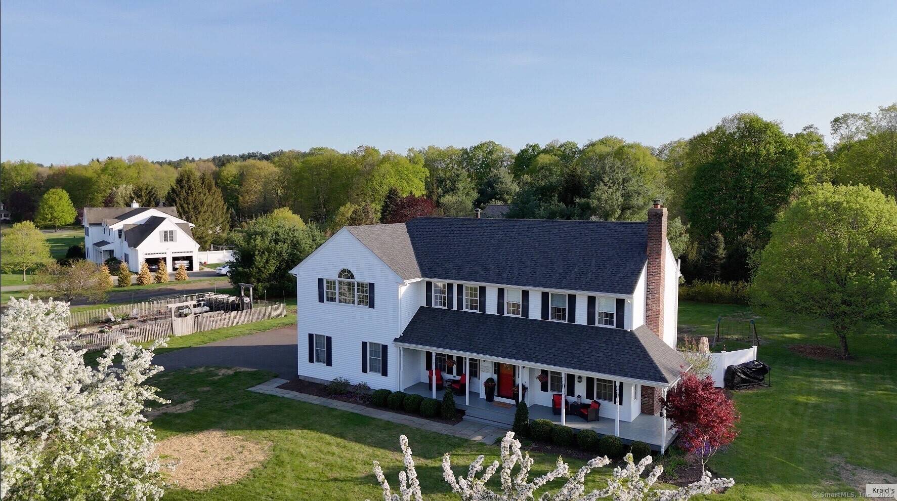 Woodbury, CT 06798,16 Fairgrounds Road