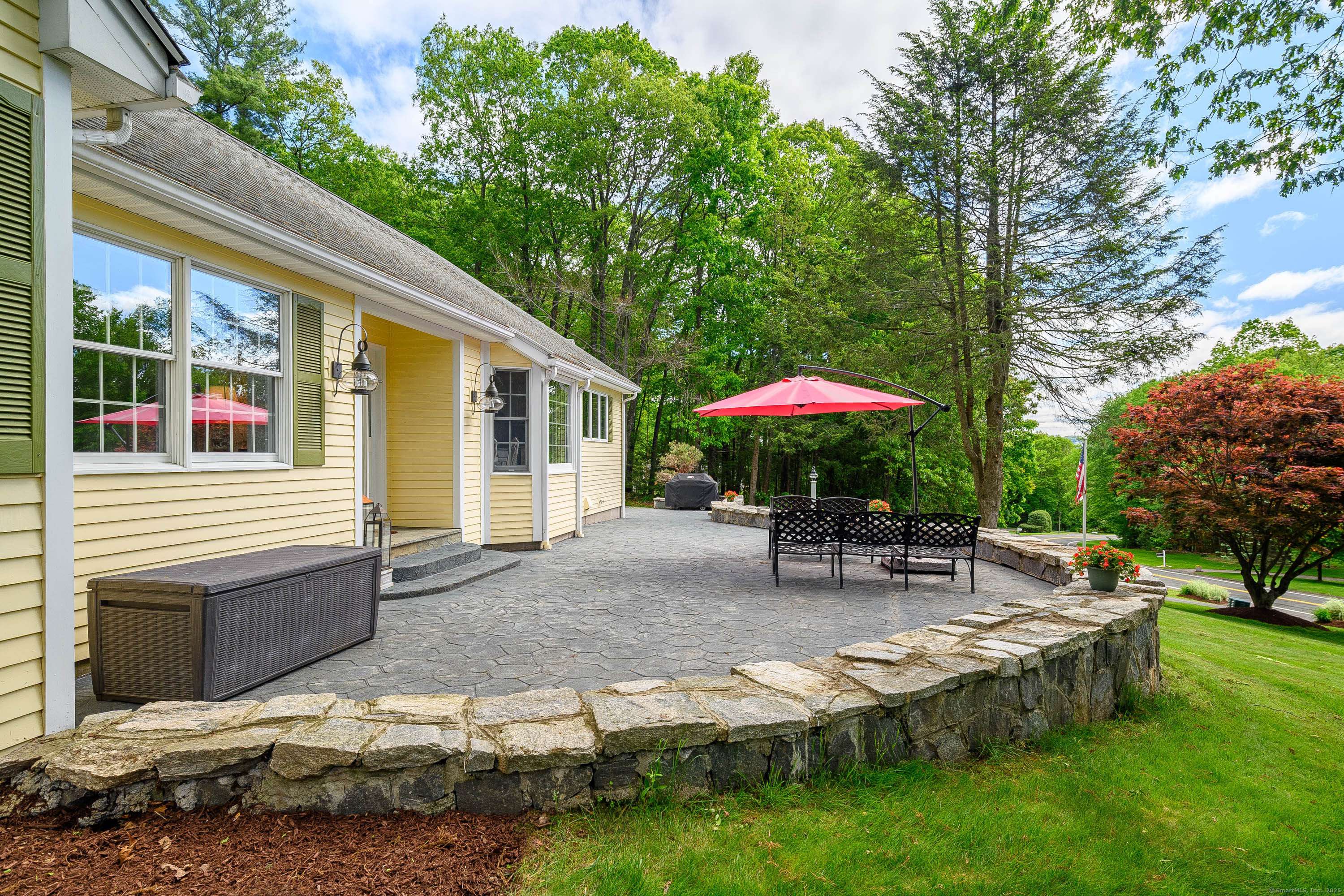 Avon, CT 06001,66 Hollister Drive