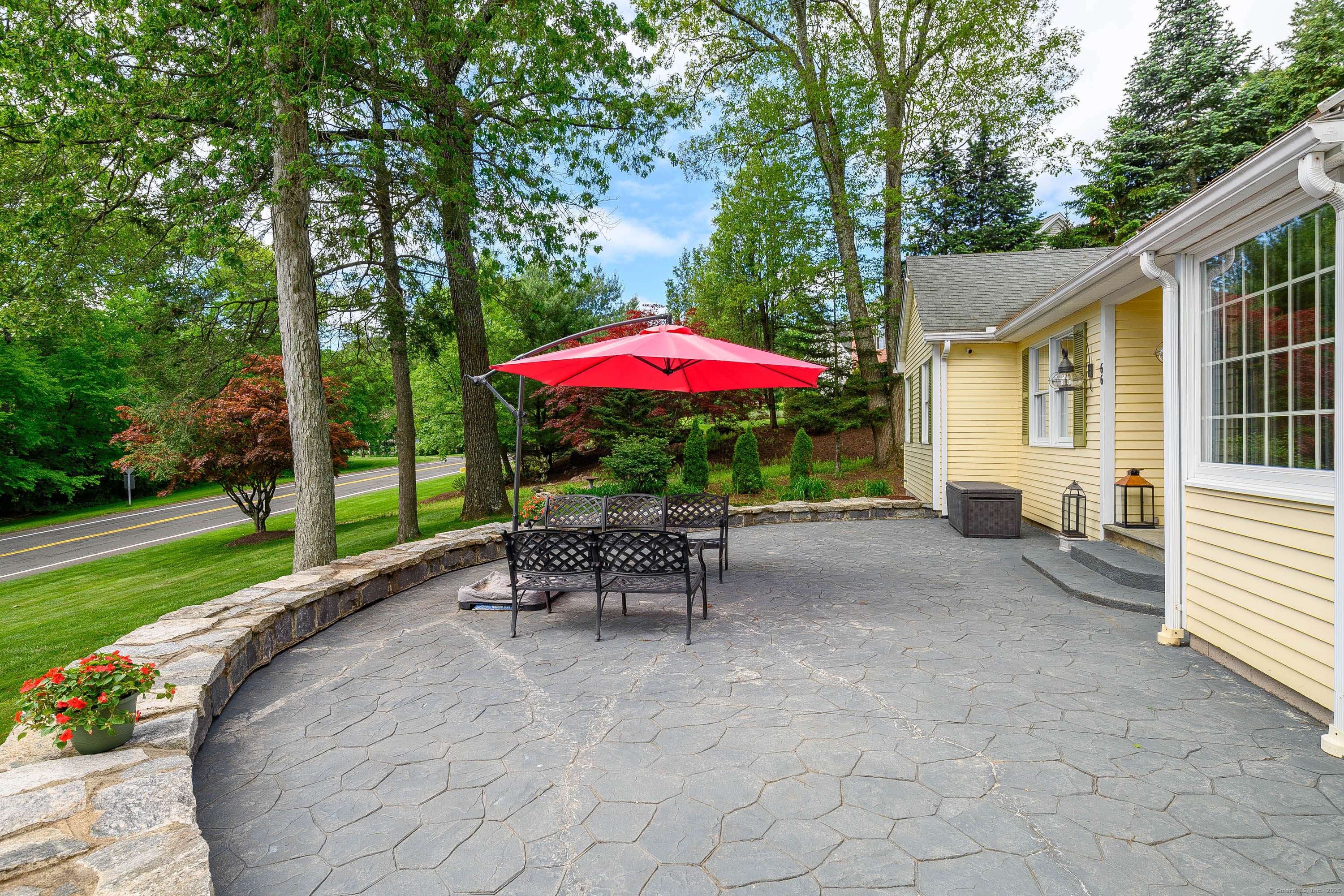 Avon, CT 06001,66 Hollister Drive