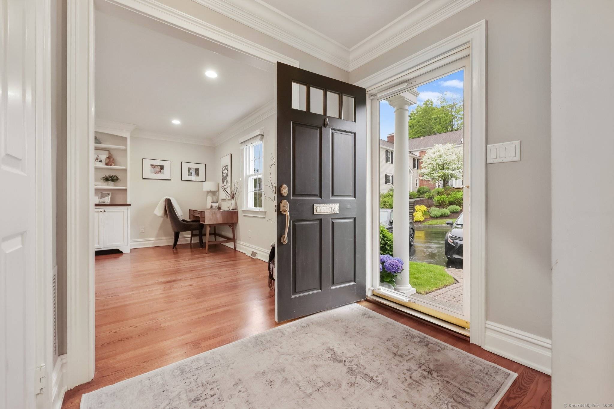 New Canaan, CT 06840,123 Richmond Hill Road #20