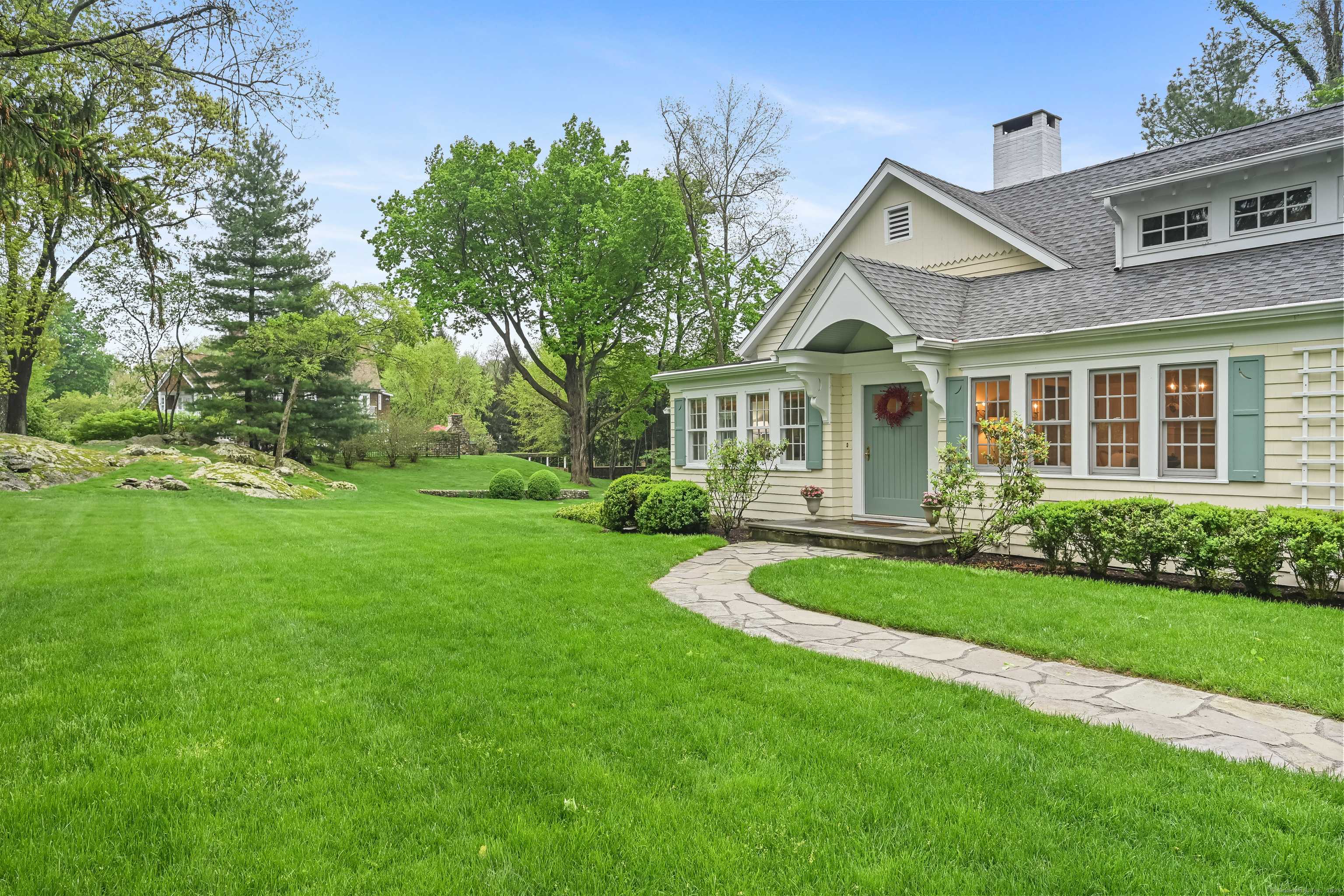 Norwalk, CT 06854,19 Hilltop Road