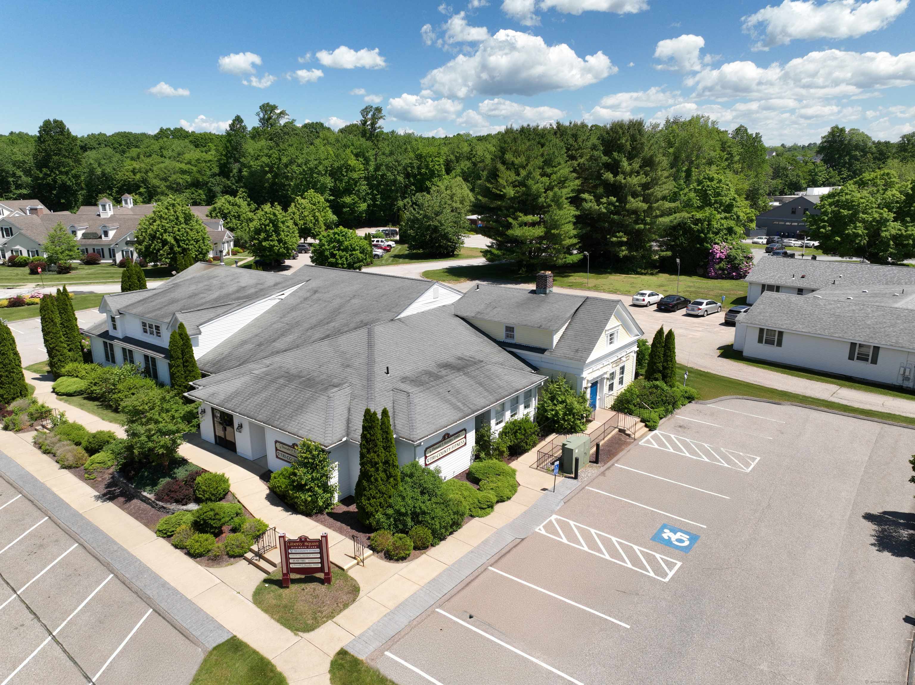 Hebron, CT 06248,7 Liberty Drive