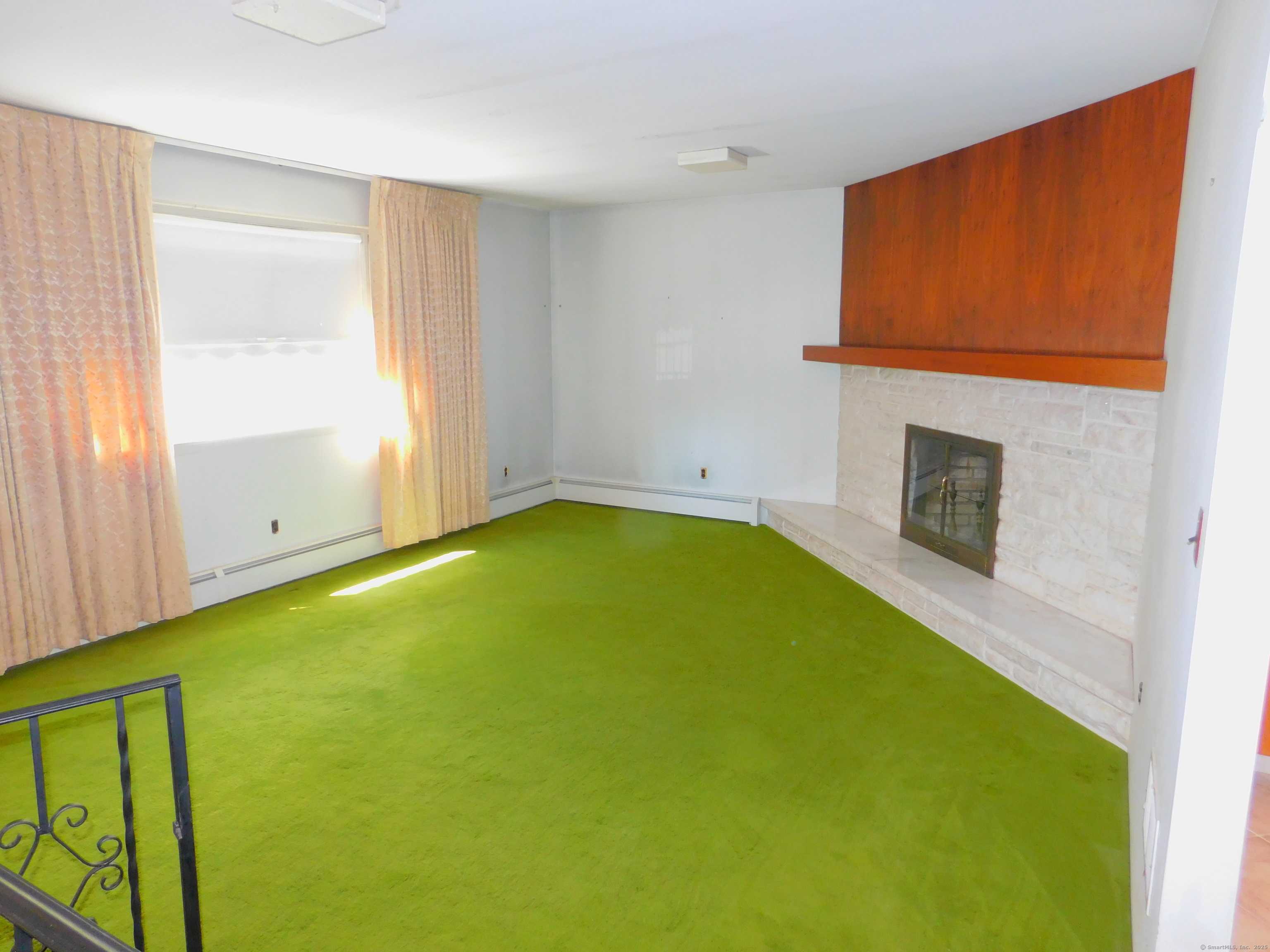 Stamford, CT 06907,29 Barholm Avenue