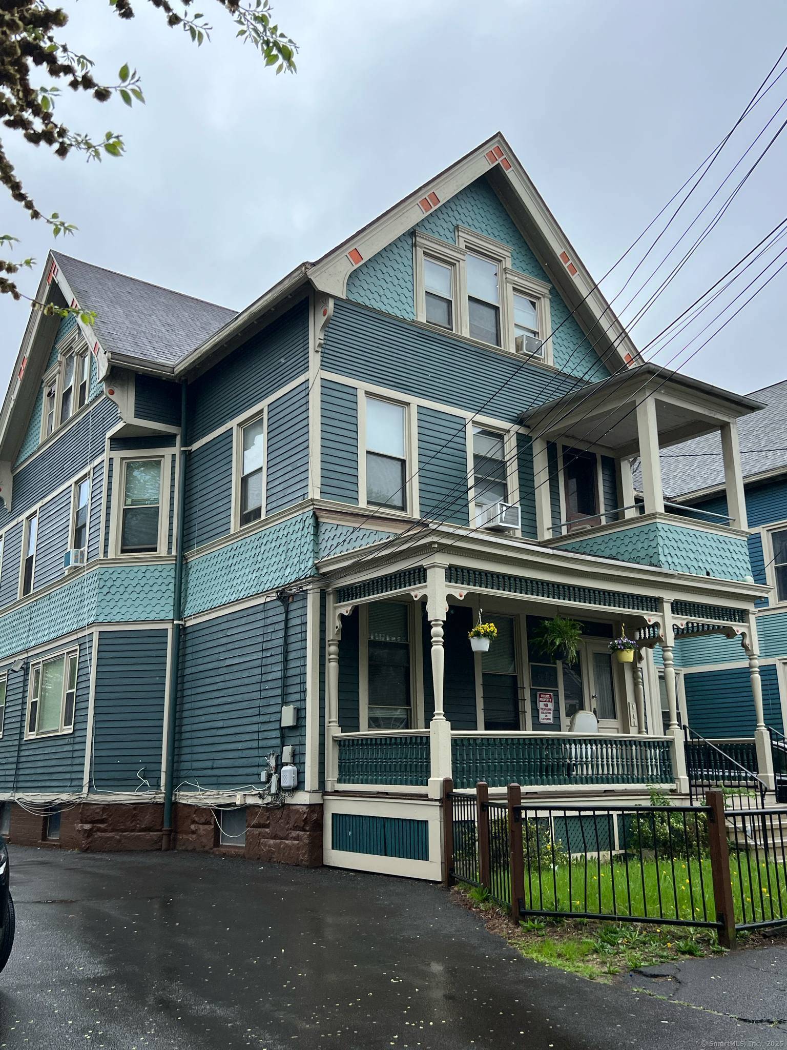 New Haven, CT 06511,672 Elm Street #1
