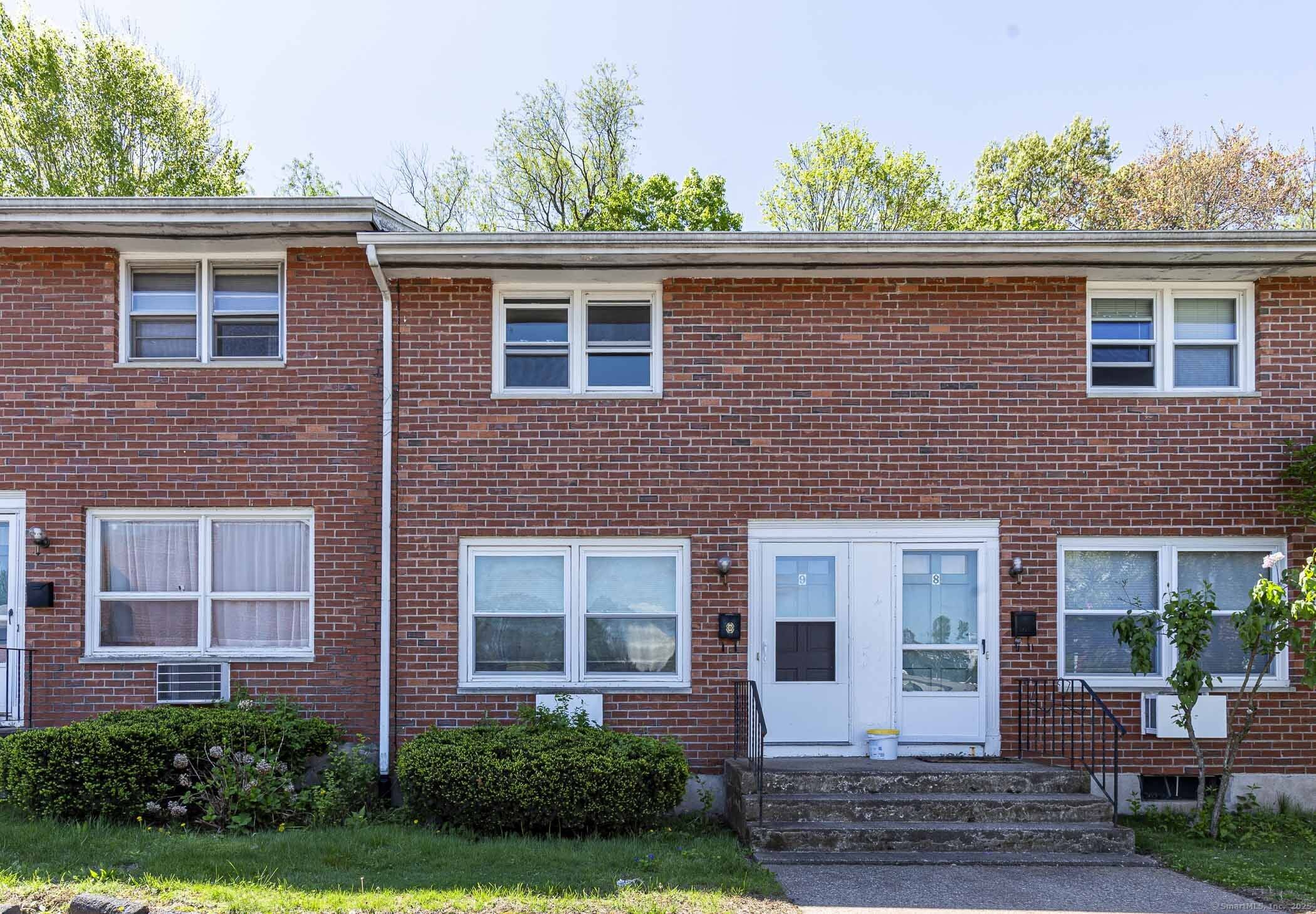 Manchester, CT 06042,476 Woodbridge Street #APT 9