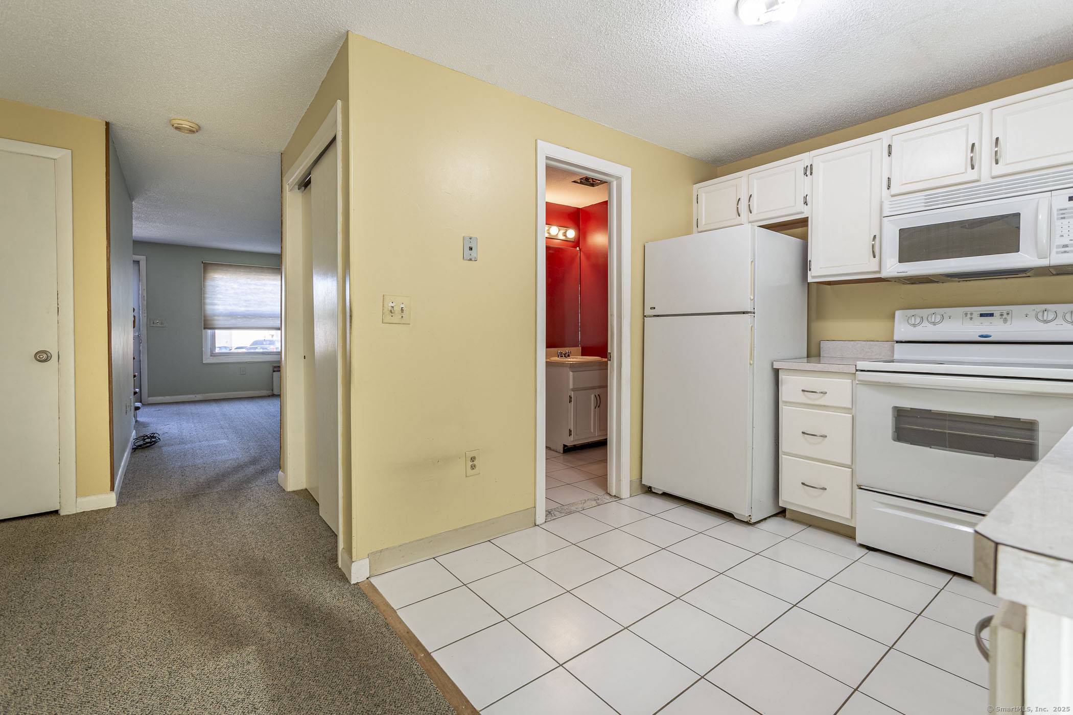 Manchester, CT 06042,476 Woodbridge Street #APT 9