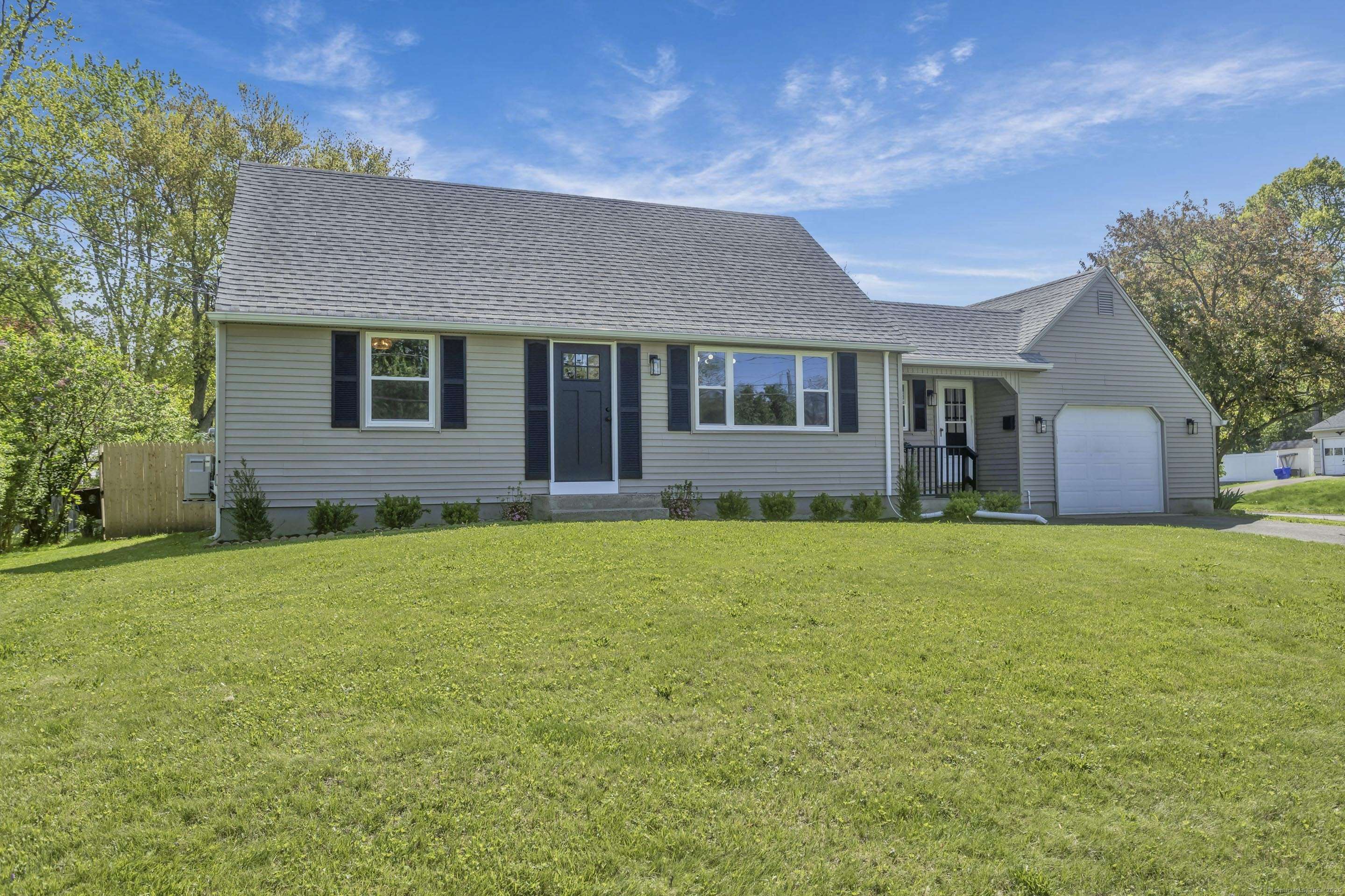 Enfield, CT 06082,37 Litchfield Drive