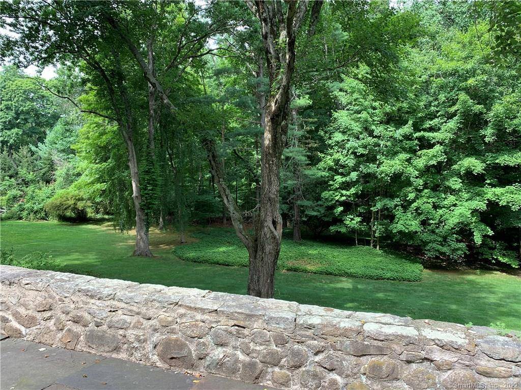 New Canaan, CT 06840,591 Valley Road