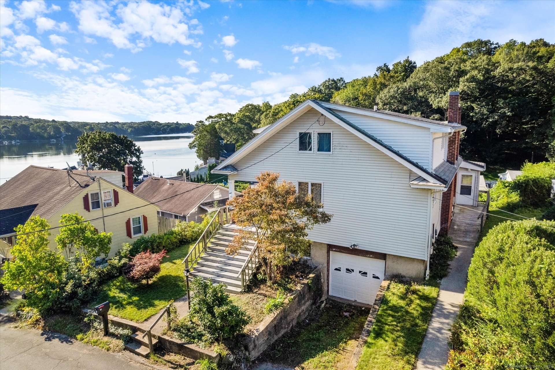 East Lyme, CT 06333,16 Hill Road