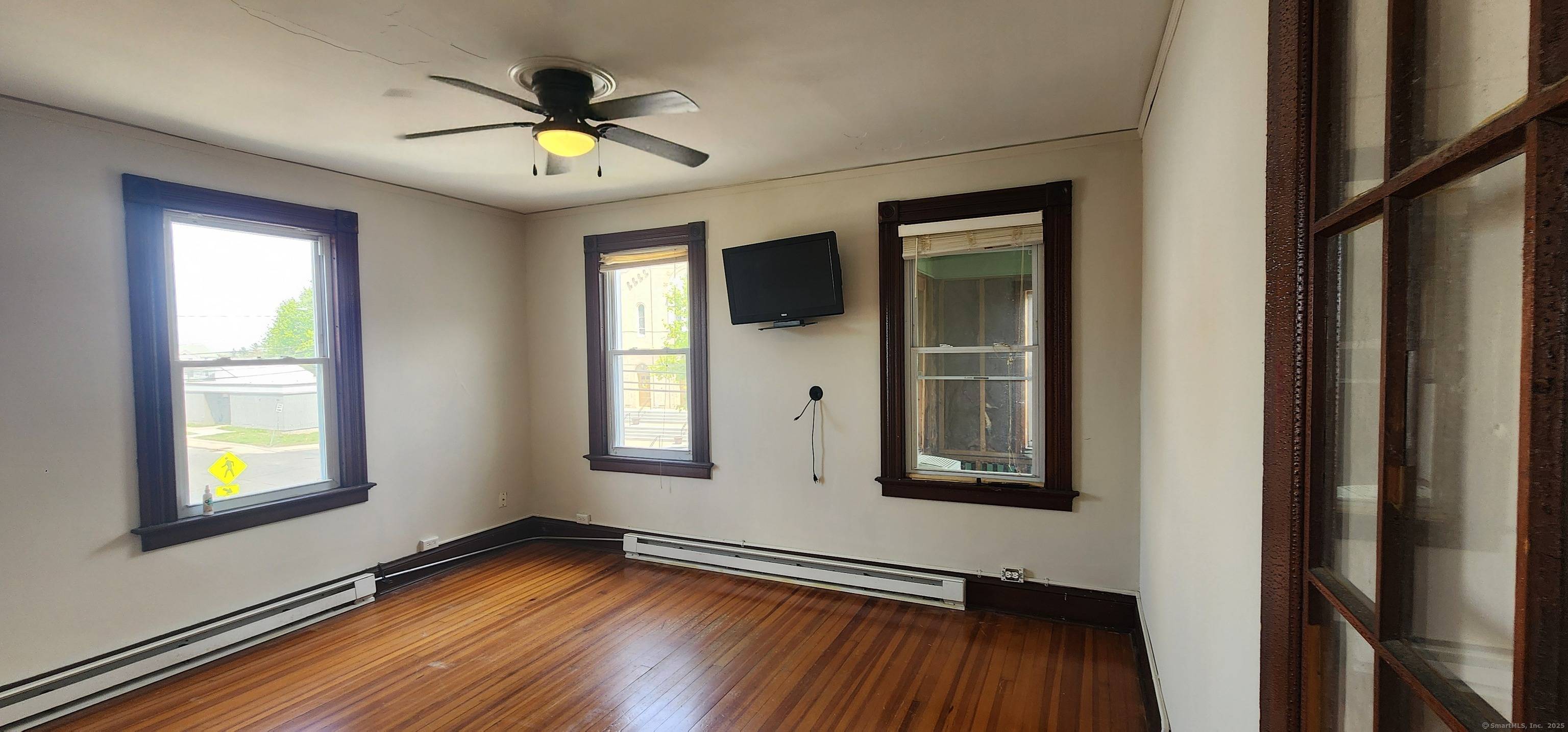 Waterbury, CT 06708,786 Highland Avenue #2