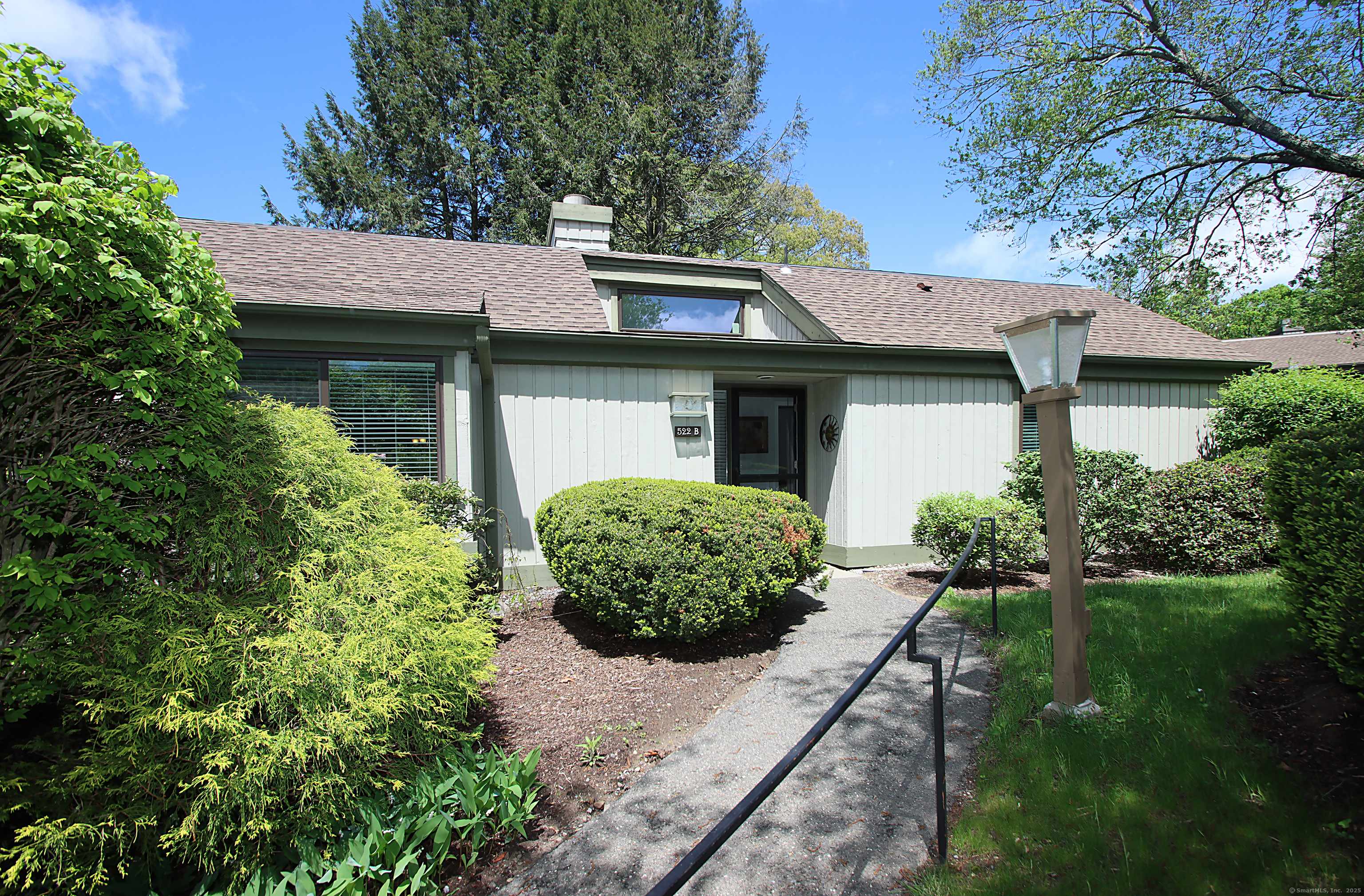 Southbury, CT 06488,522 Heritage Village #B