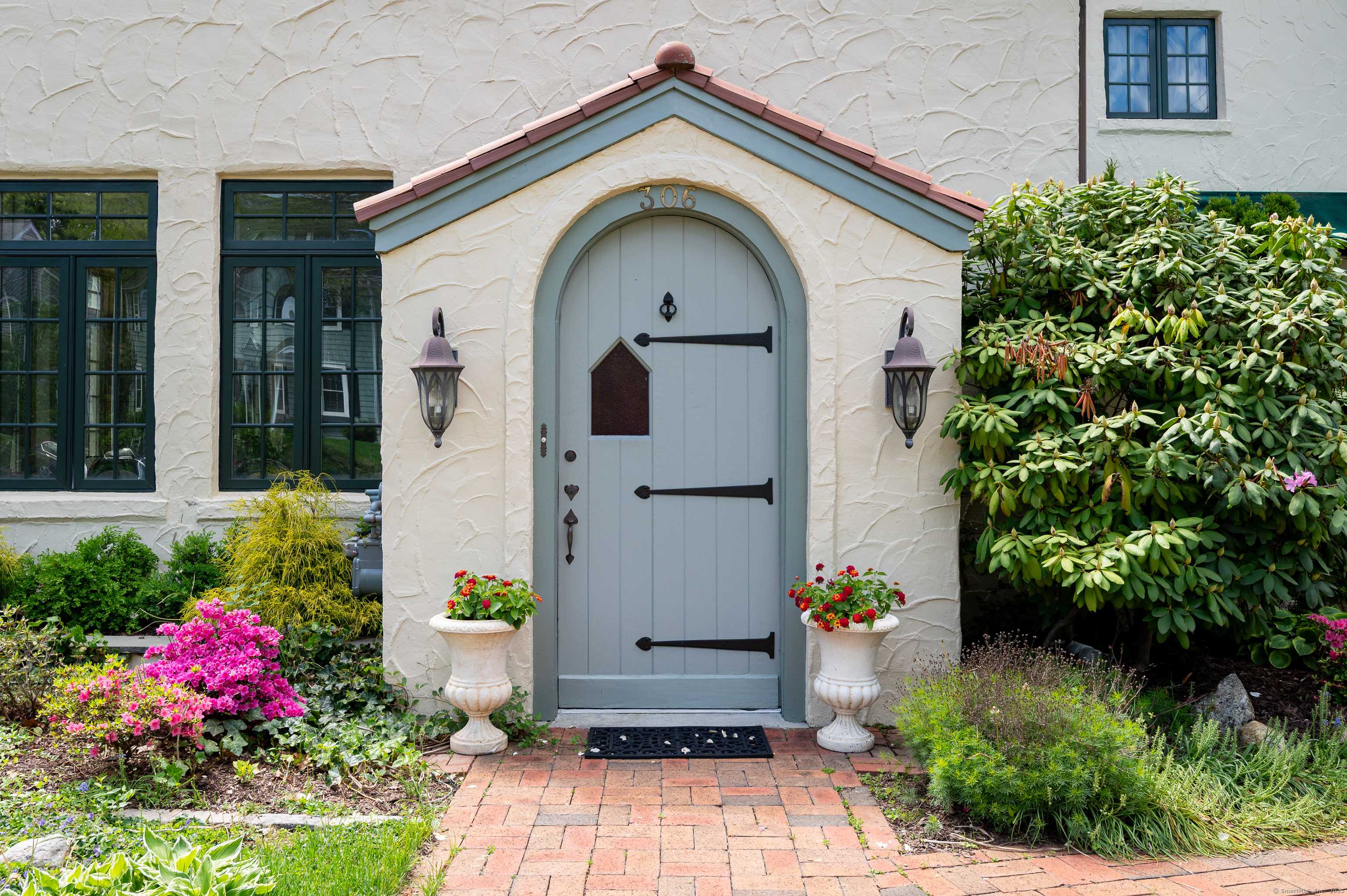 Stamford, CT 06905,306 Hubbard Avenue