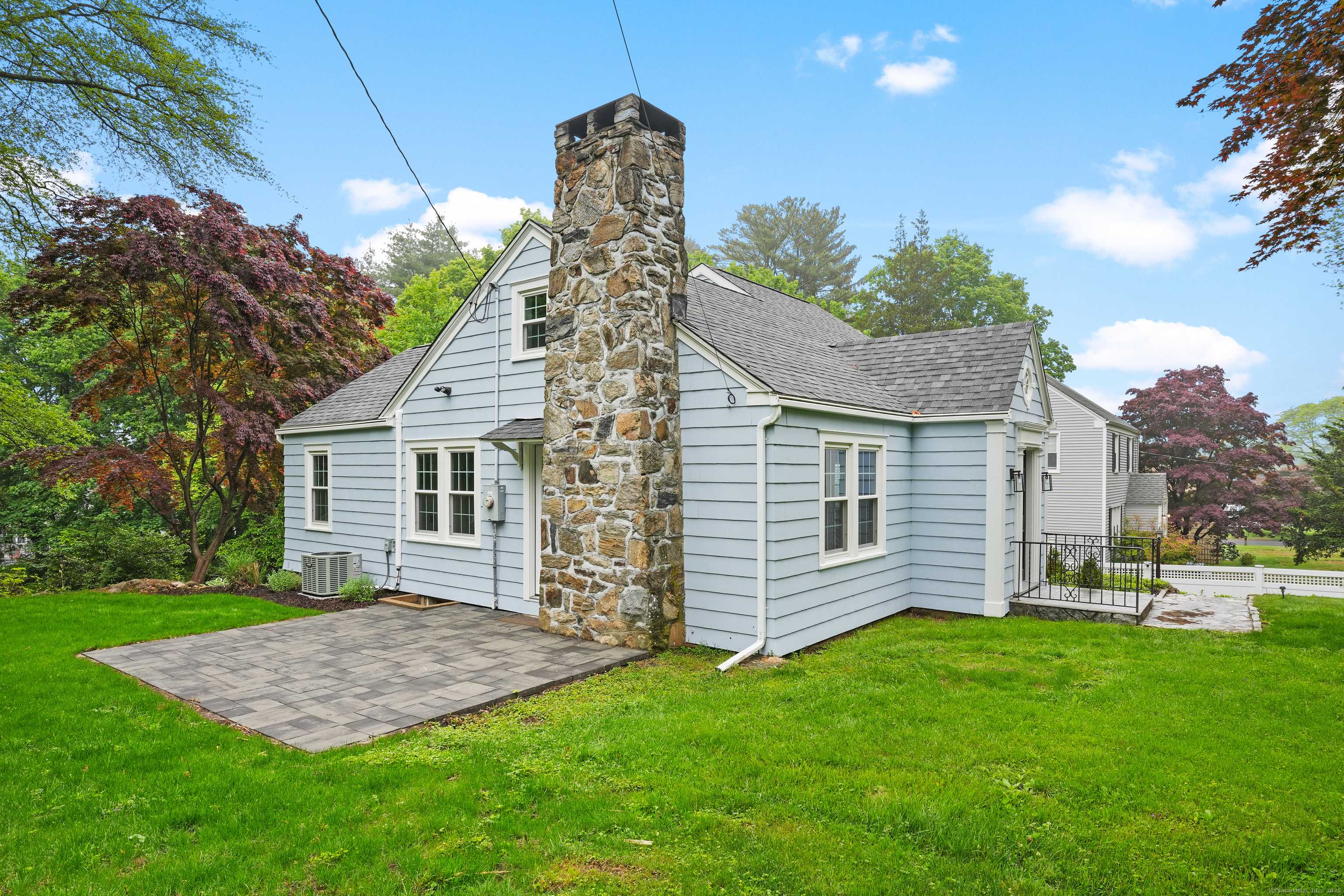 Trumbull, CT 06611,259 White Plains Road