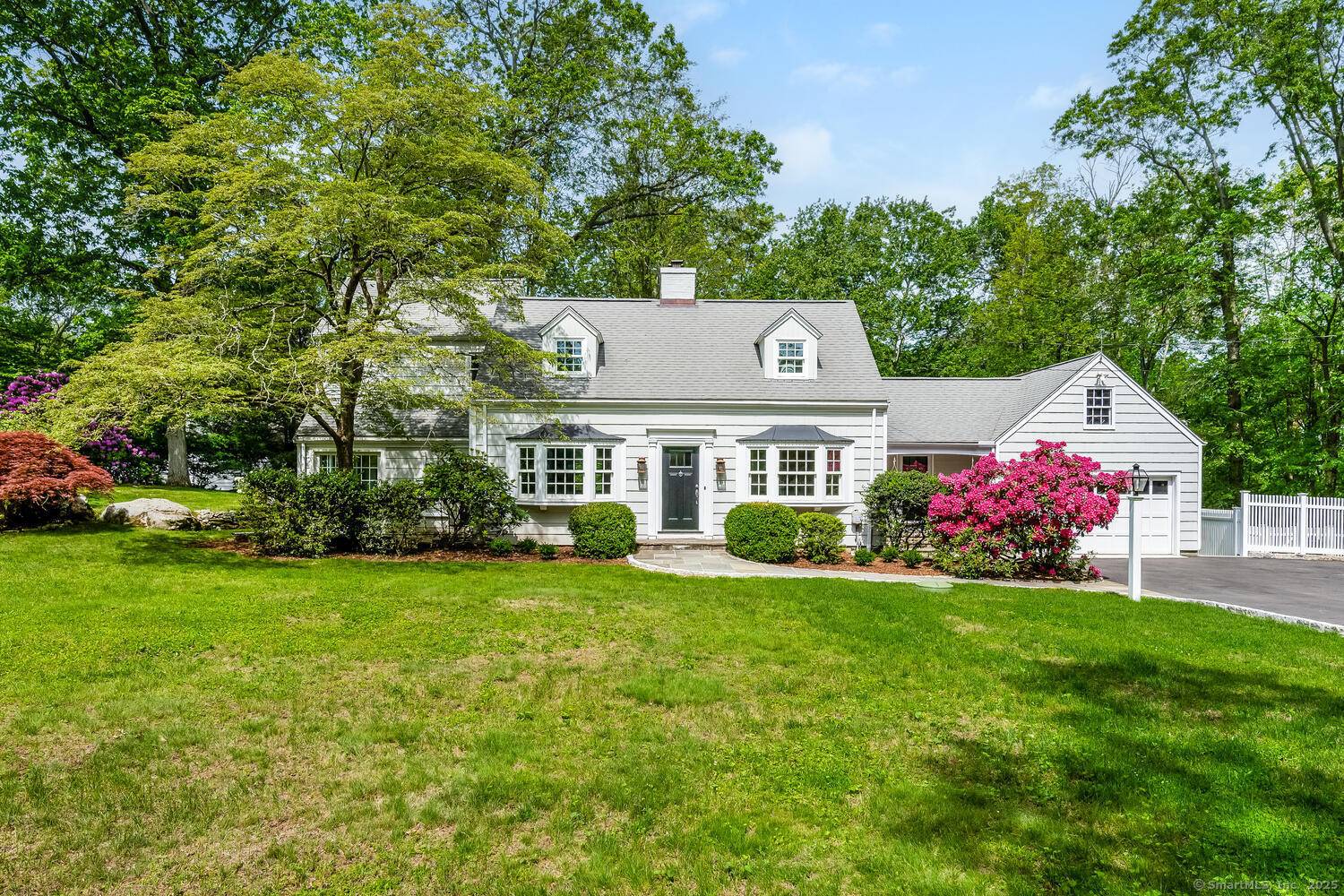 Darien, CT 06820,7 Circle Road