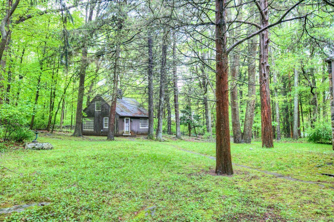 Westport, CT 06880,281 Bayberry Lane