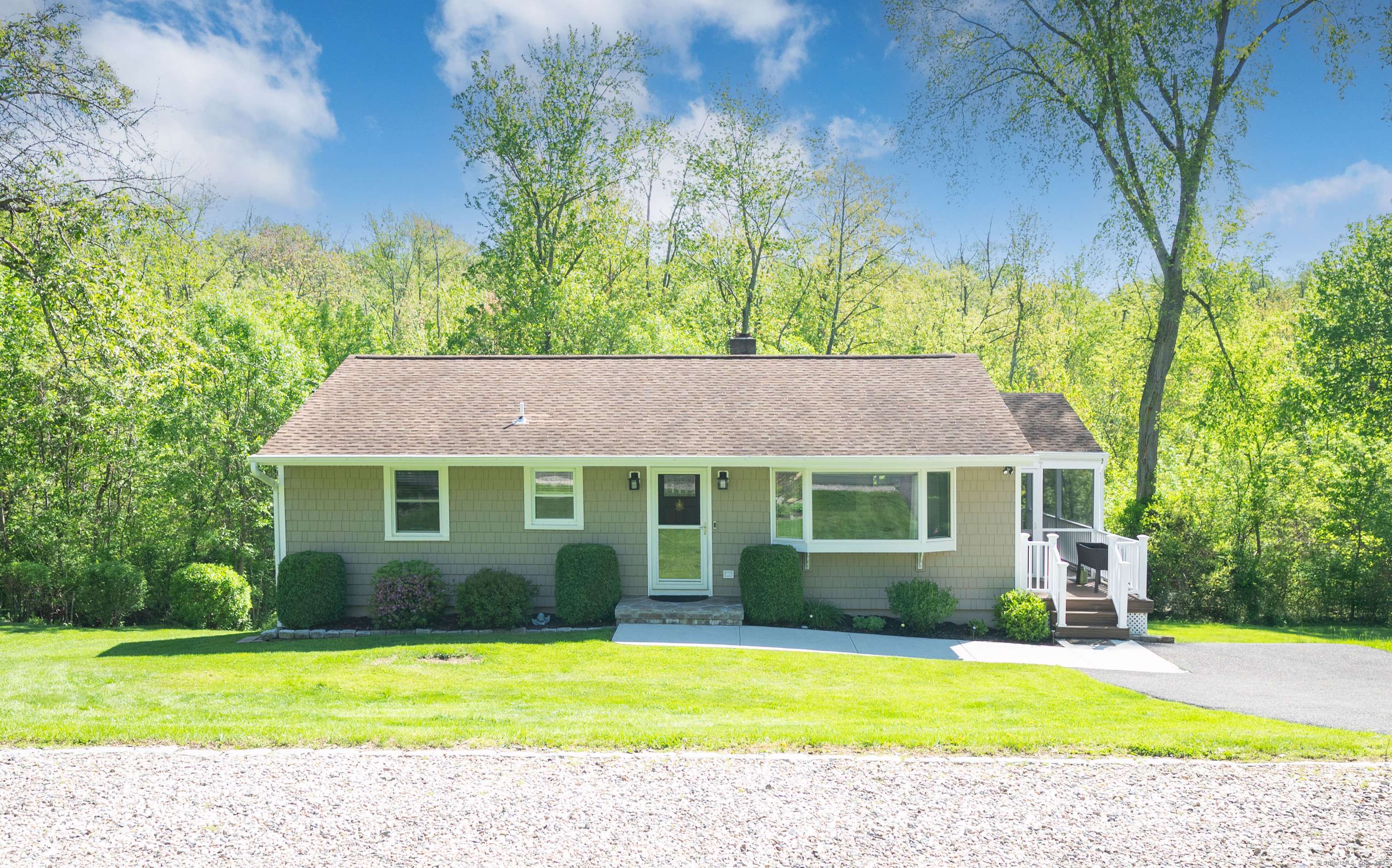 Brookfield, CT 06804,7 Bayview Drive