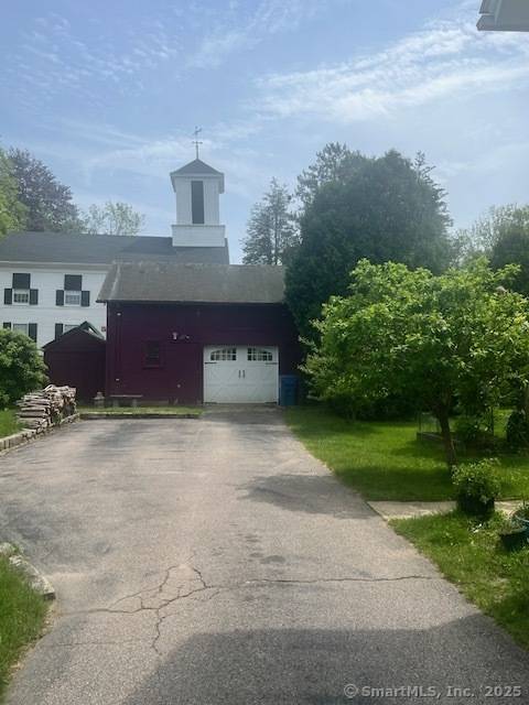 North Stonington, CT 06359,33 Main Street