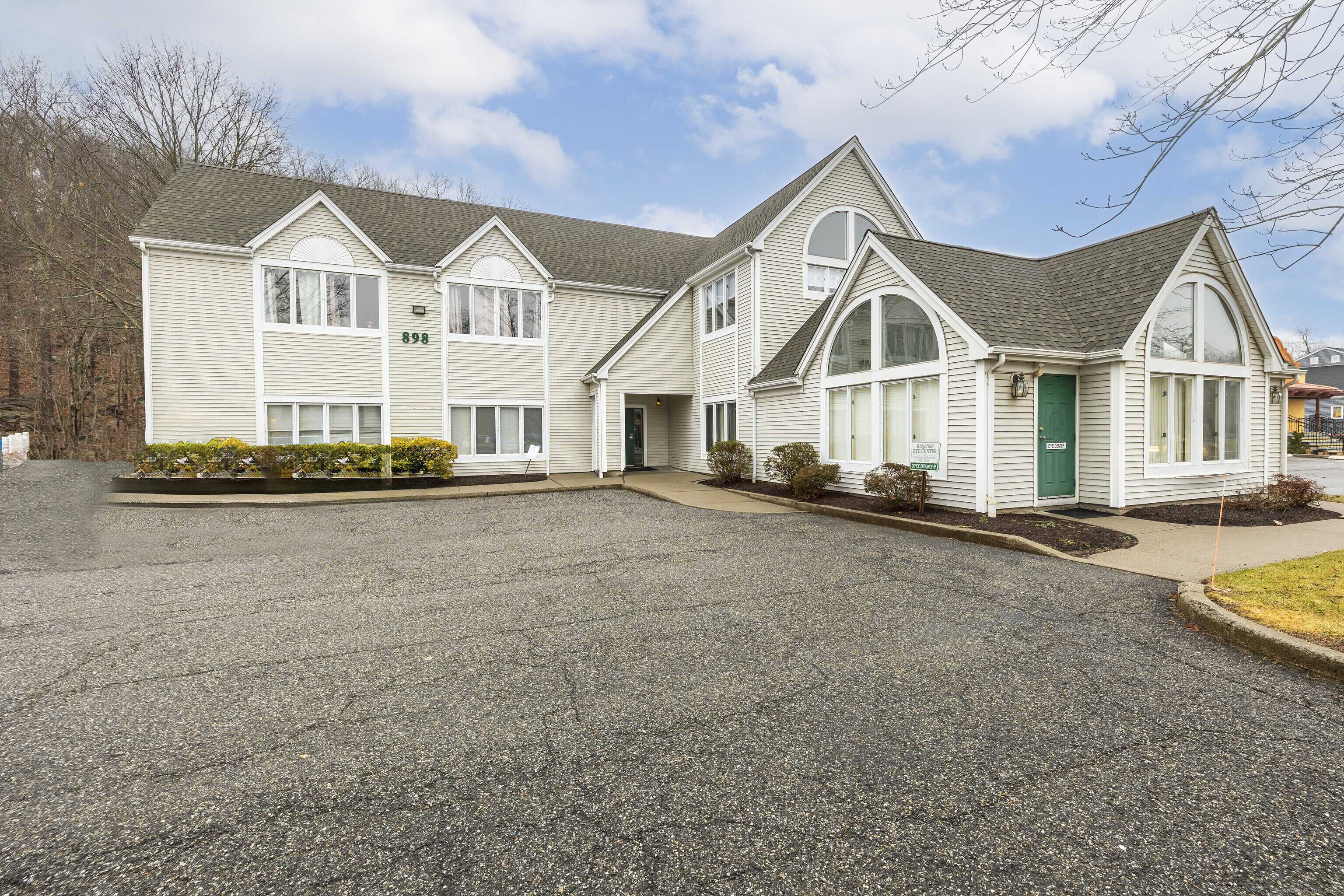 Ridgefield, CT 06877,898 Ethan Allen Highway #6-3