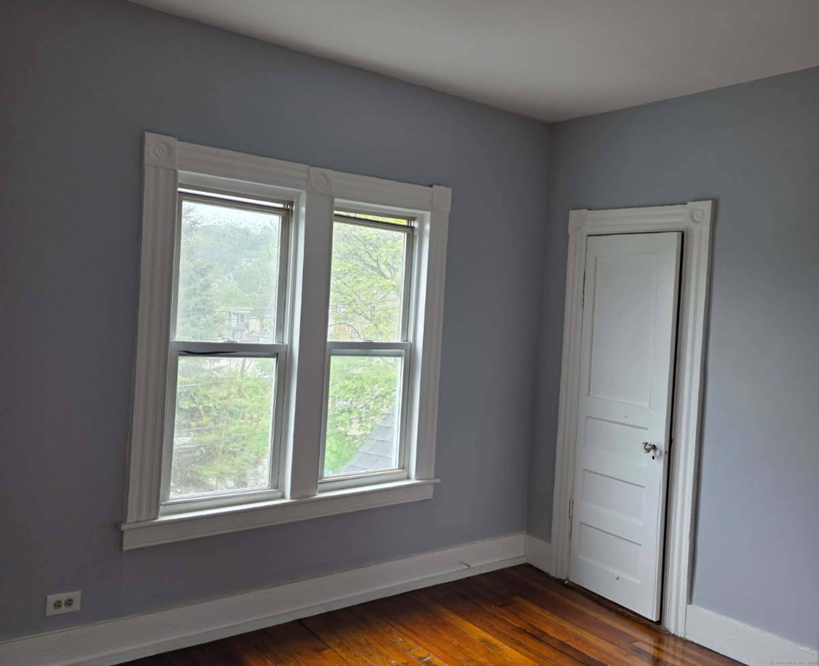 Waterbury, CT 06704,116 Locust Street #3