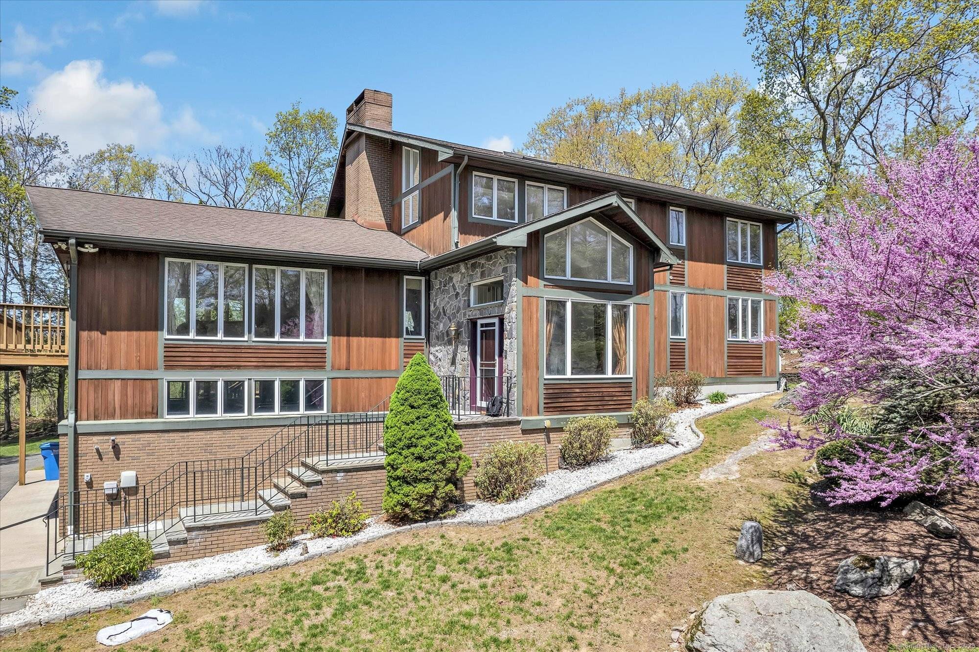 Monroe, CT 06468,81 Georges Lane