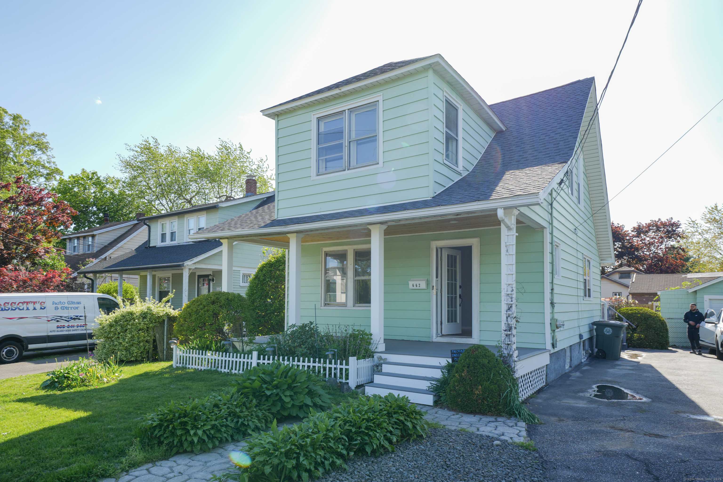 Milford, CT 06460,662 Milford Point Road