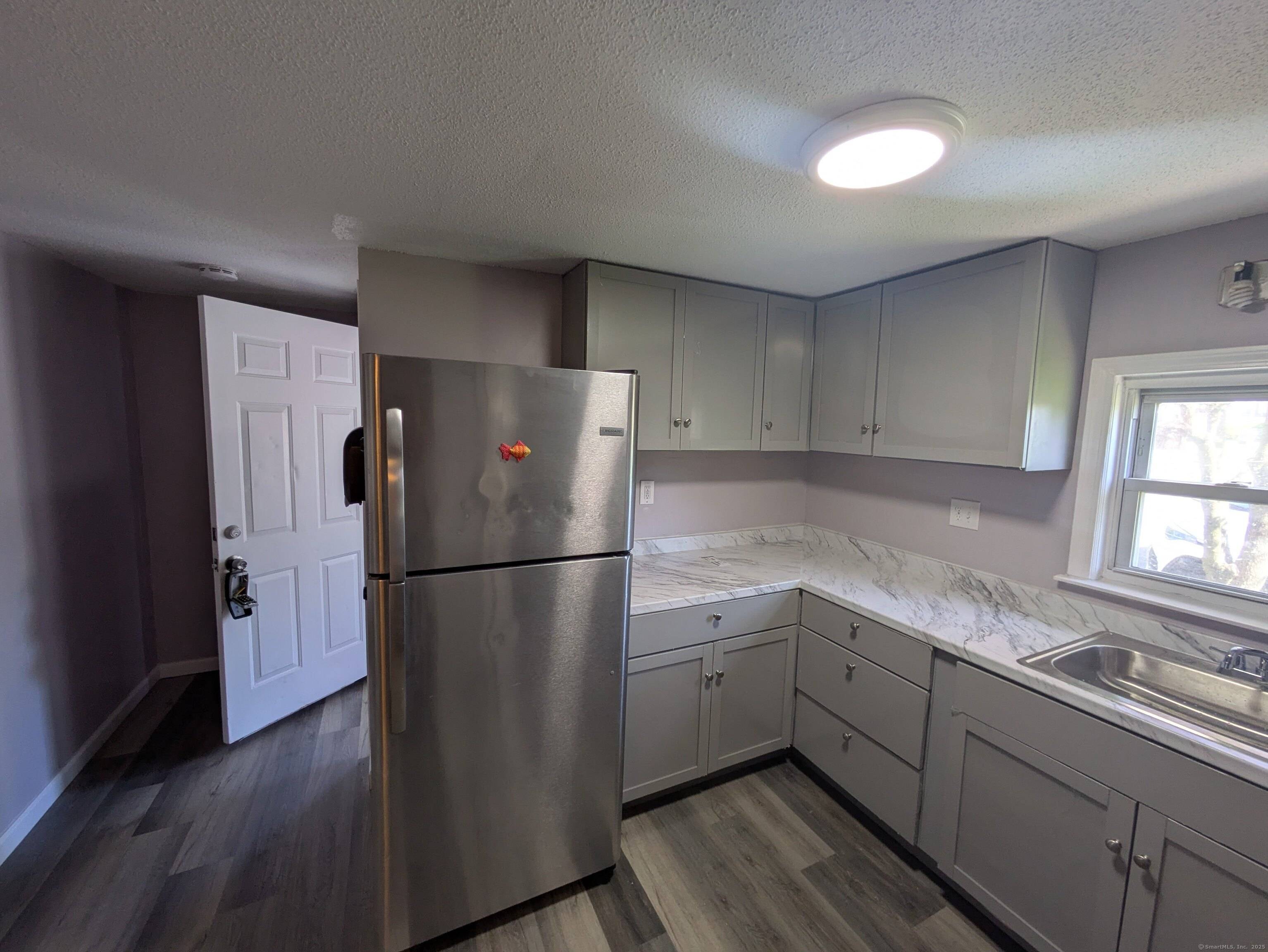 West Haven, CT 06516,386 Platt Avenue