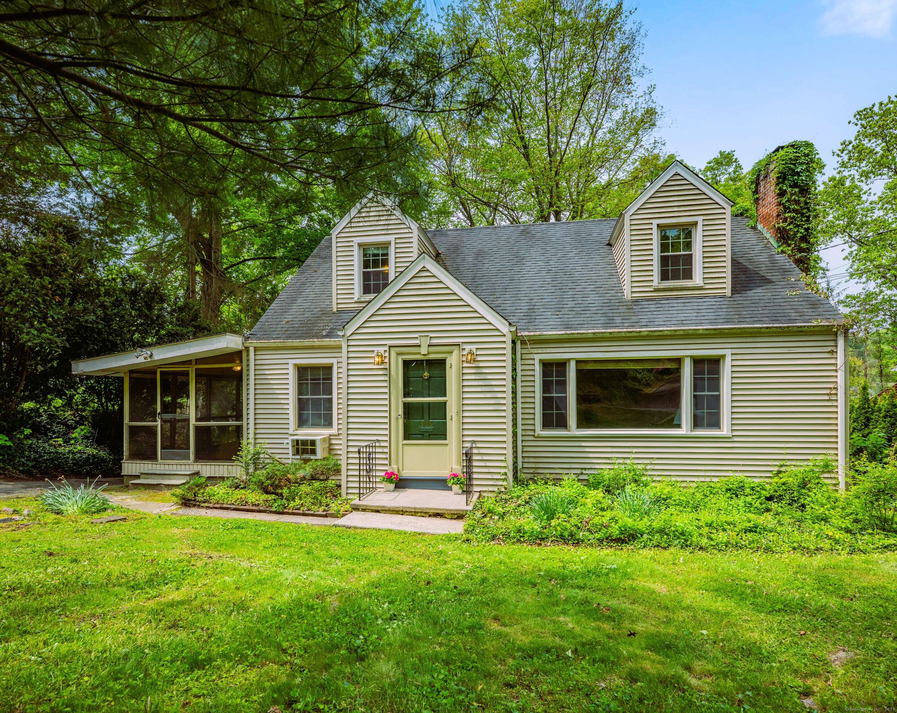 Fairfield, CT 06825,555 Church Hill Road