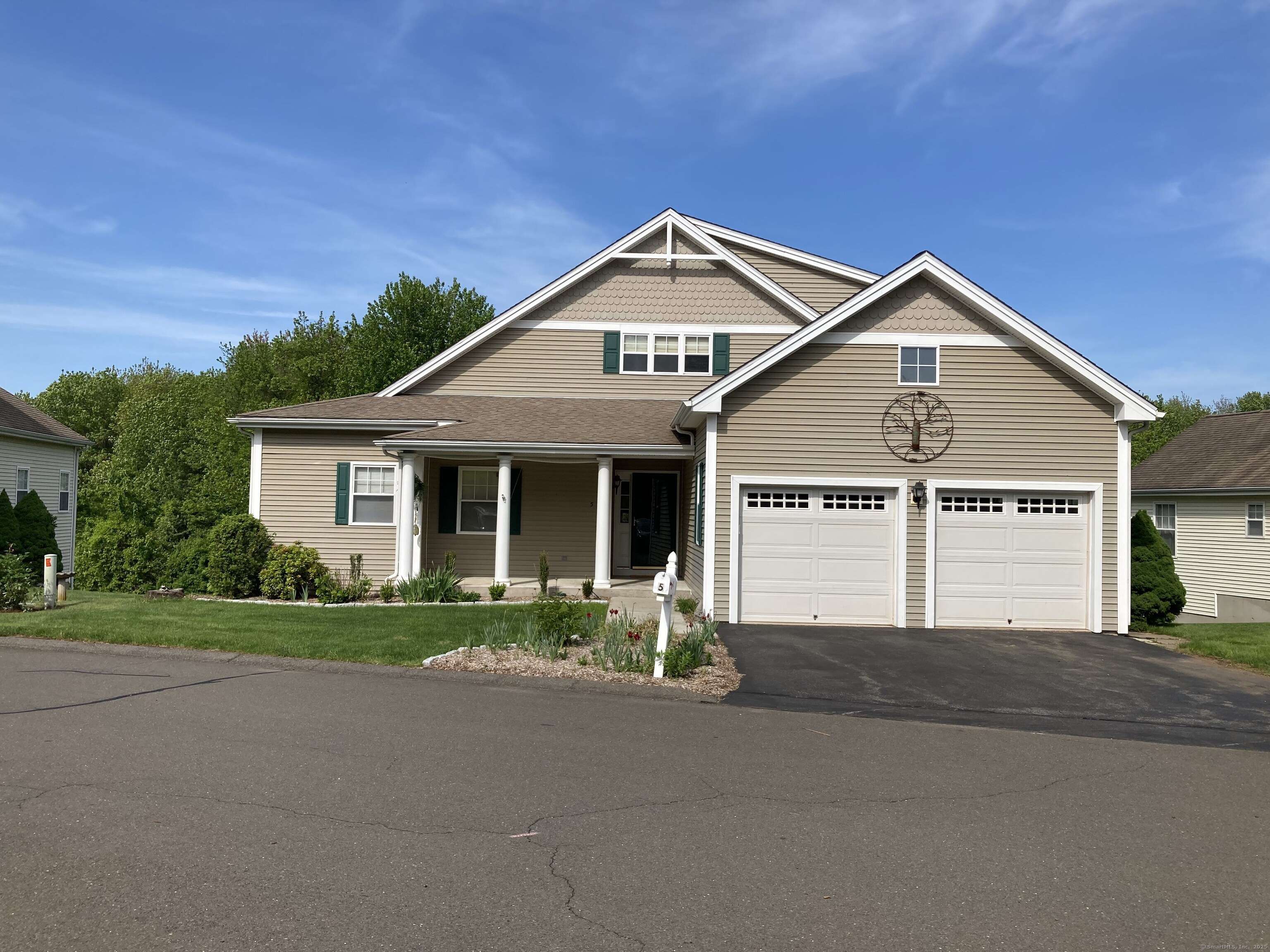 Portland, CT 06480,5 Pear Orchard Road #5