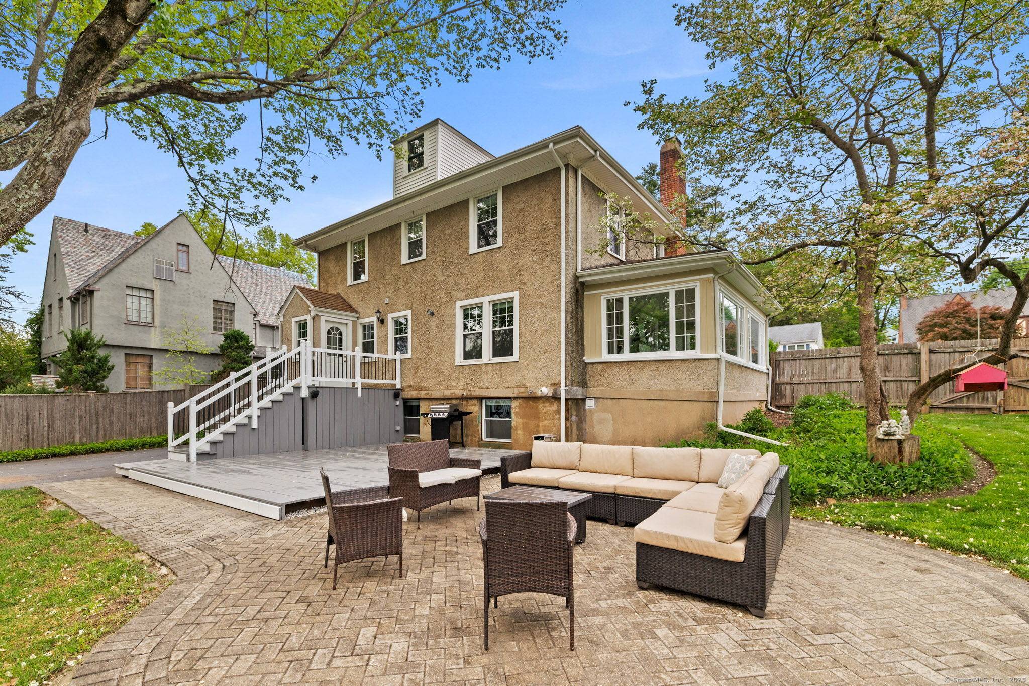 West Hartford, CT 06119,69 Auburn Road