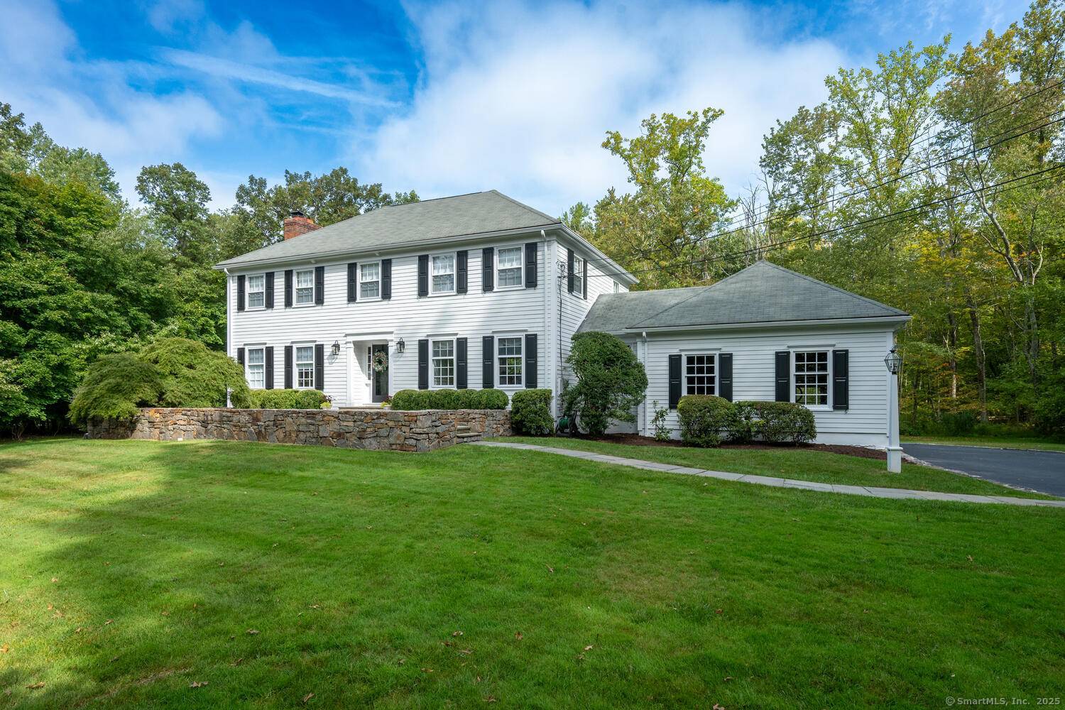 Darien, CT 06820,19 Stephanie Lane