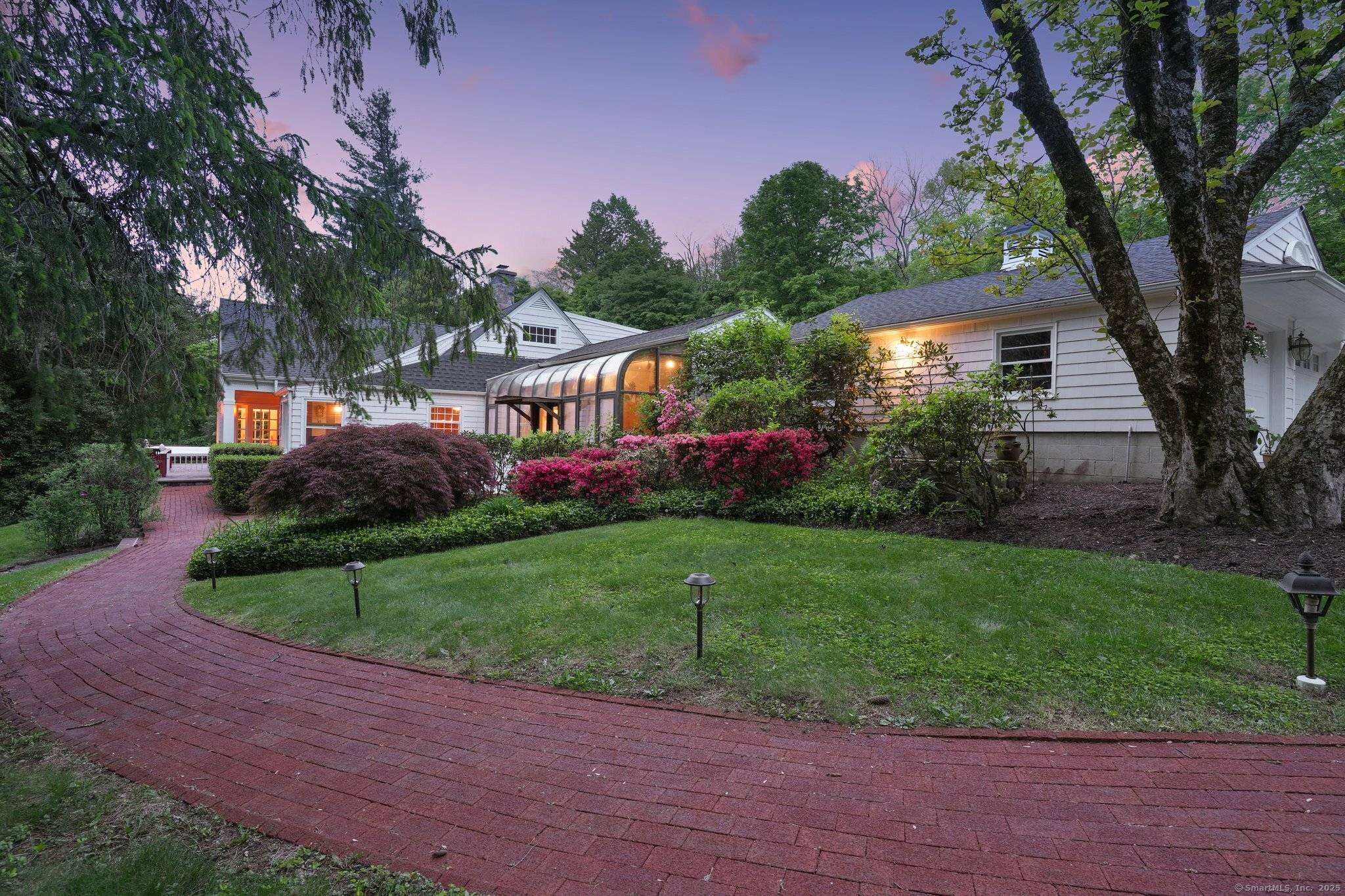 Newtown, CT 06470,7 Old Bethel Road