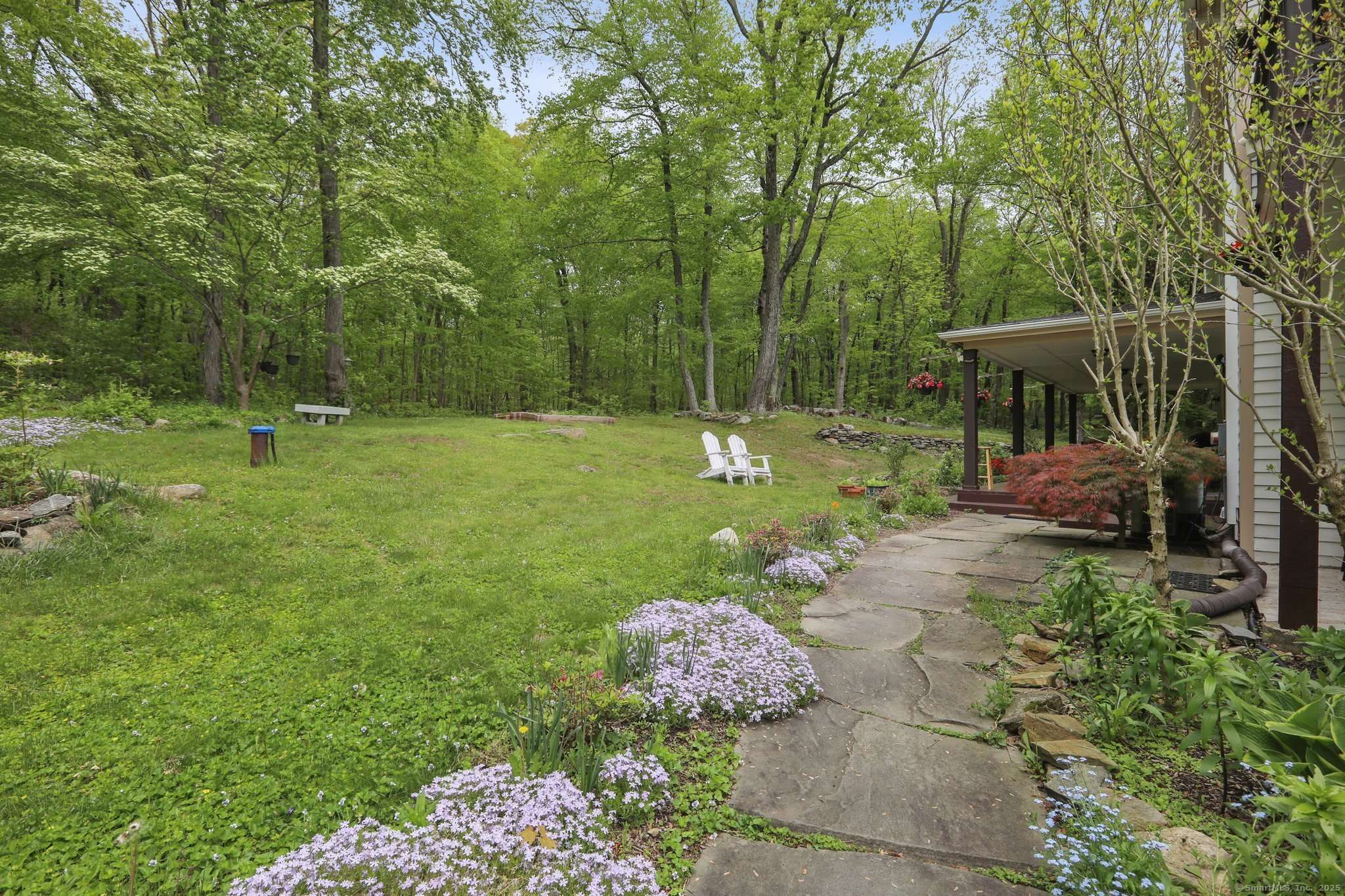 New Milford, CT 06776,8 Grants Lane