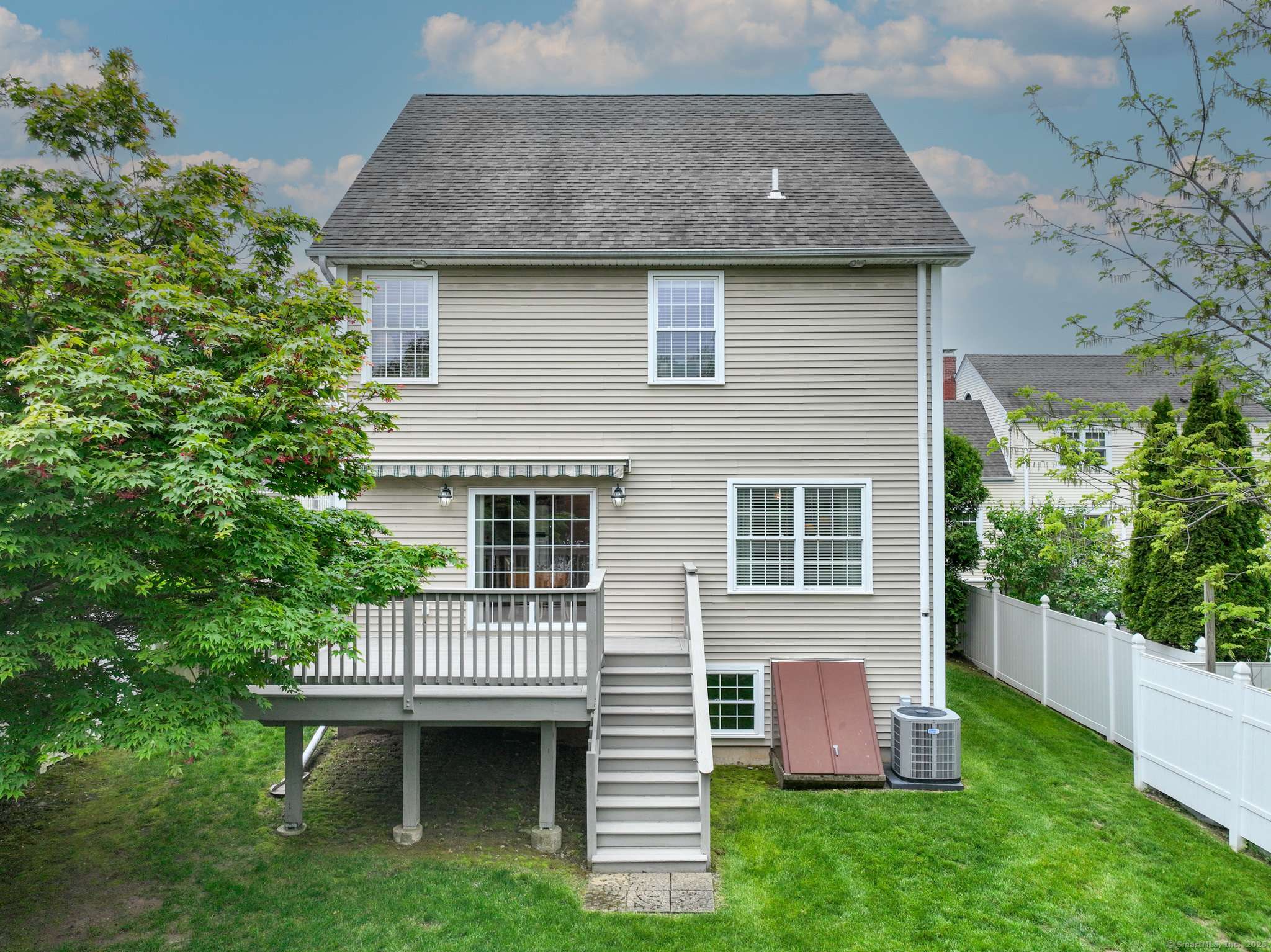 Middletown, CT 06457,94 East Ridge Road
